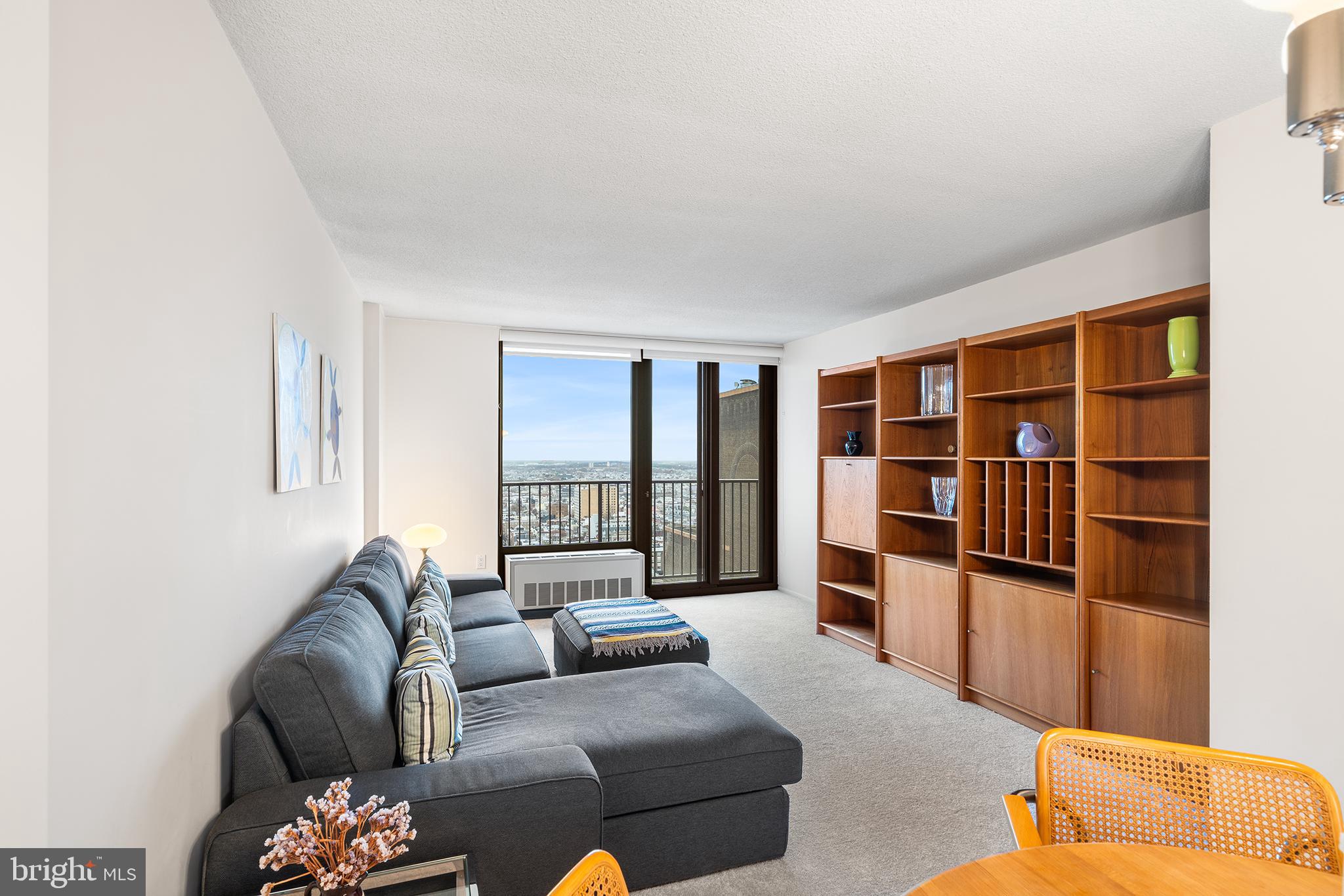 ACADEMY HOUSE - Residential