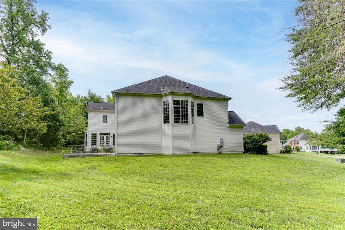 8906 LAUREL OVERLOOK DRIVE