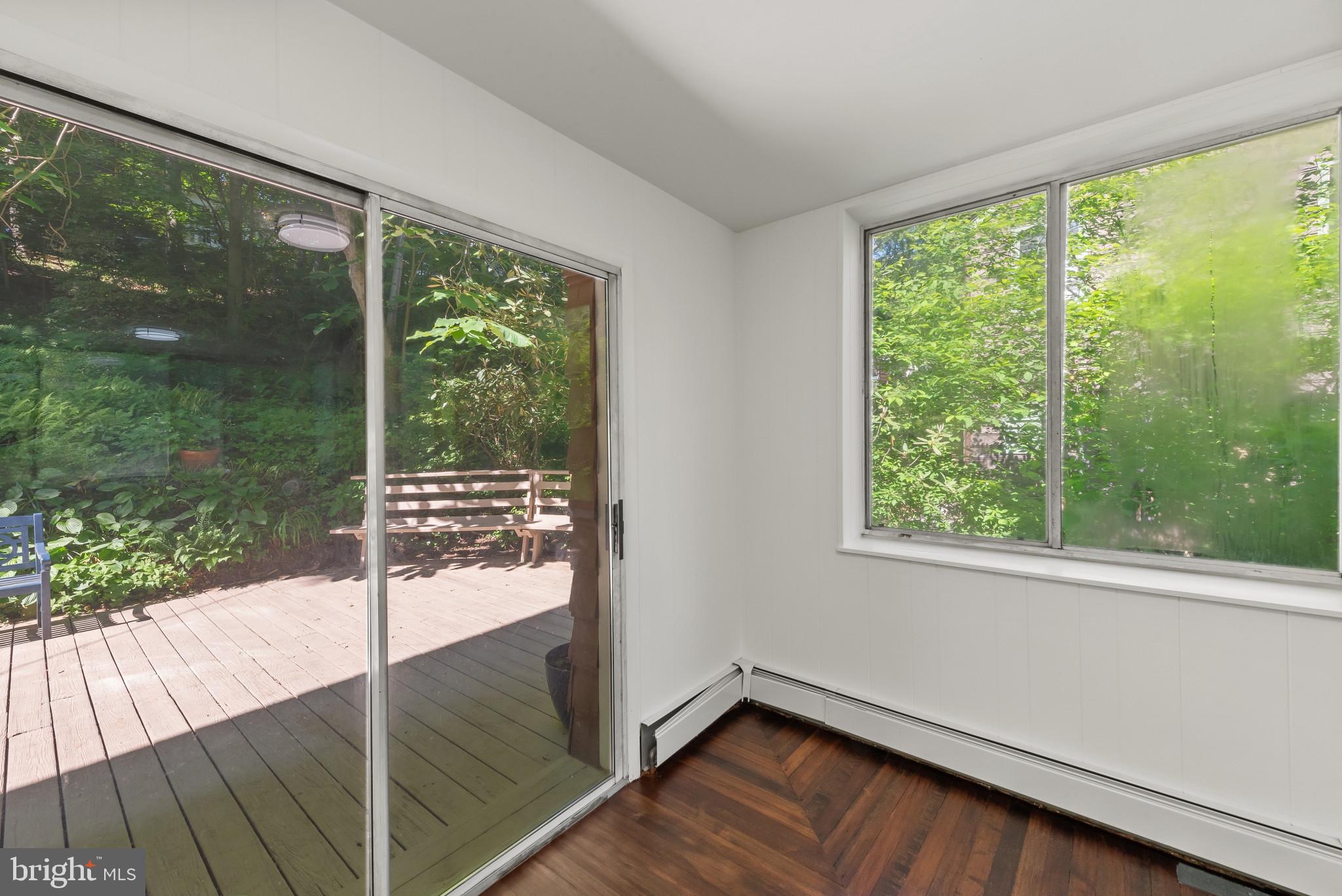 ROLAND PARK - Residential