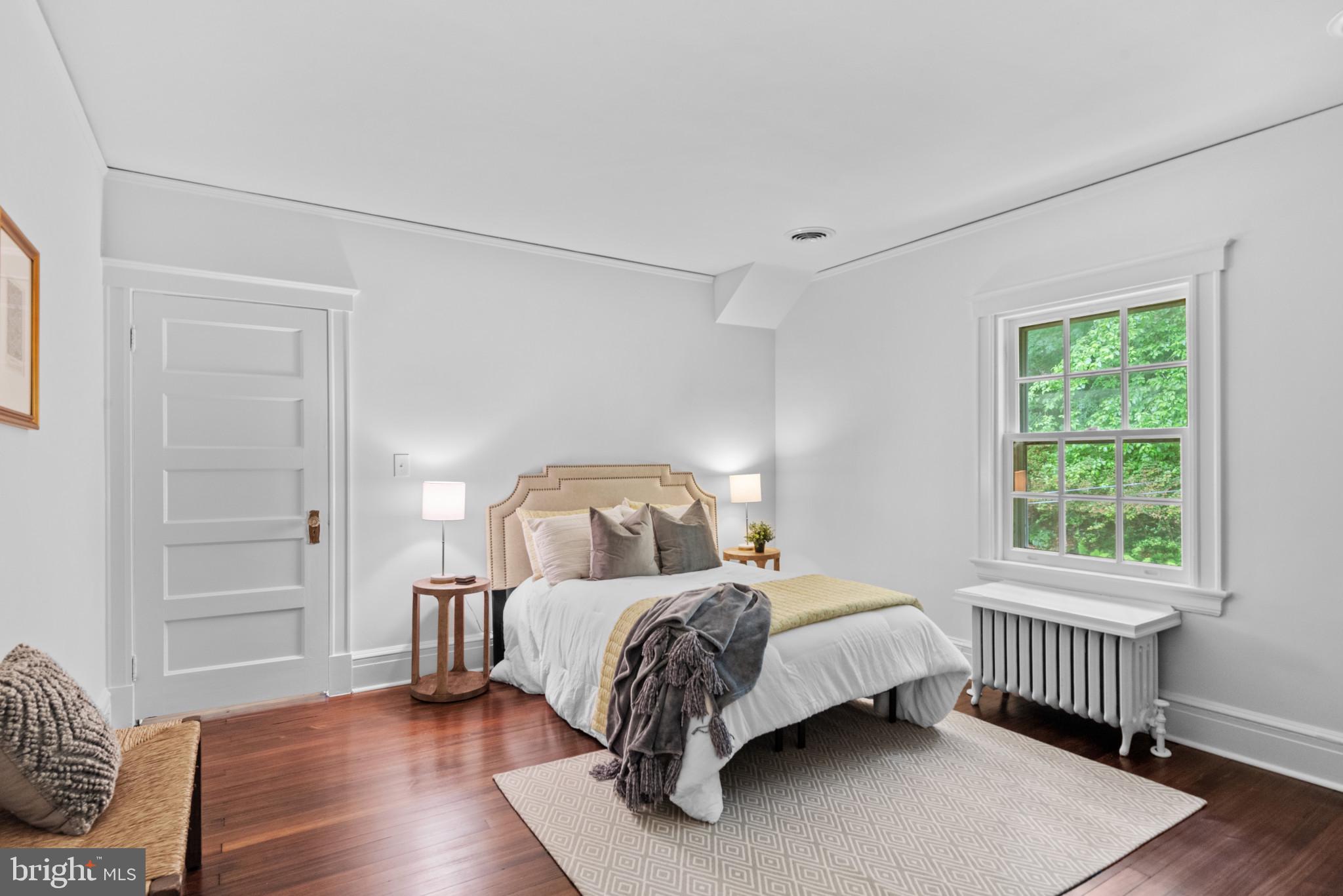 ROLAND PARK - Residential