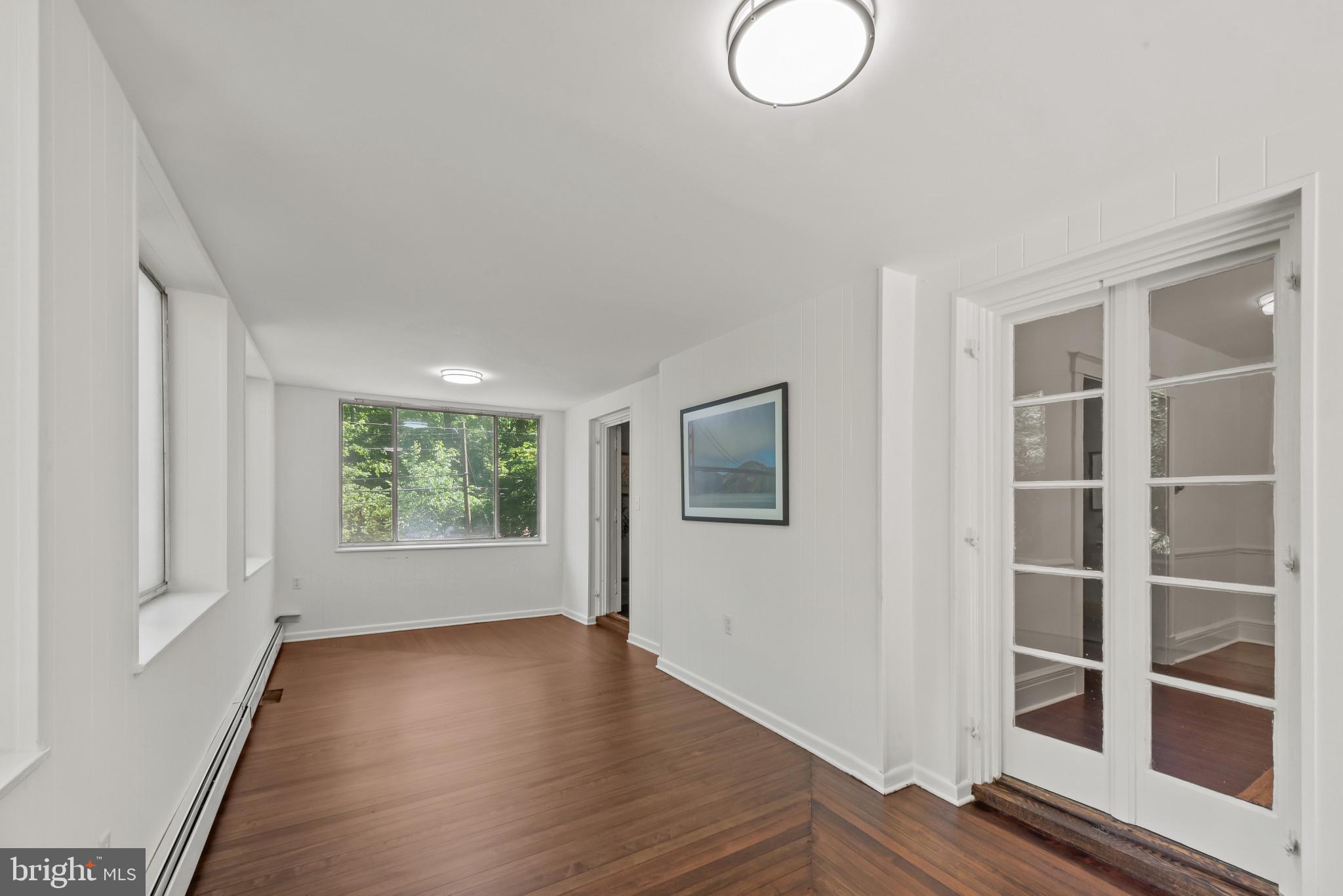 ROLAND PARK - Residential
