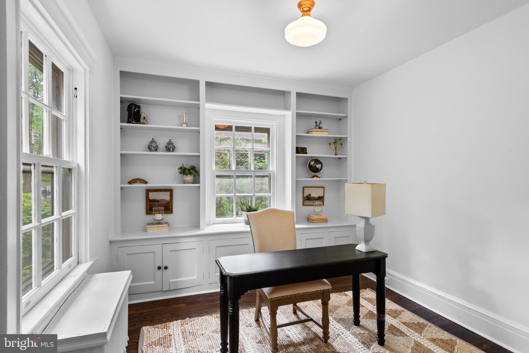 ROLAND PARK - Residential