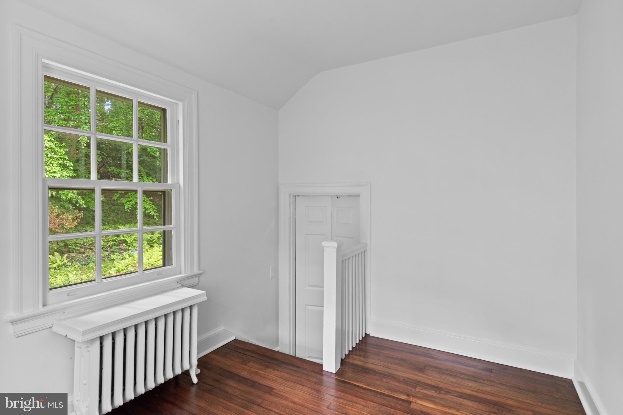 ROLAND PARK - Residential