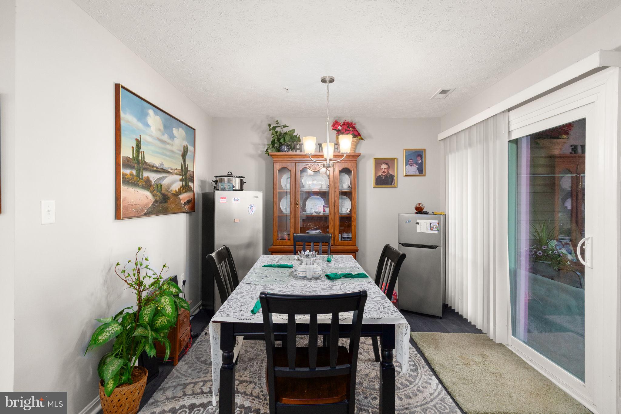 BAYLAND CONDO - Residential