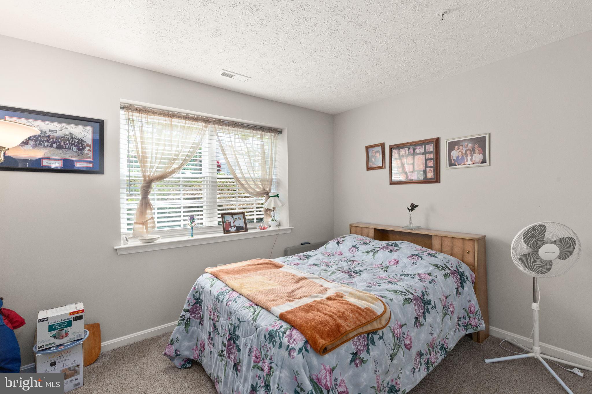 BAYLAND CONDO - Residential