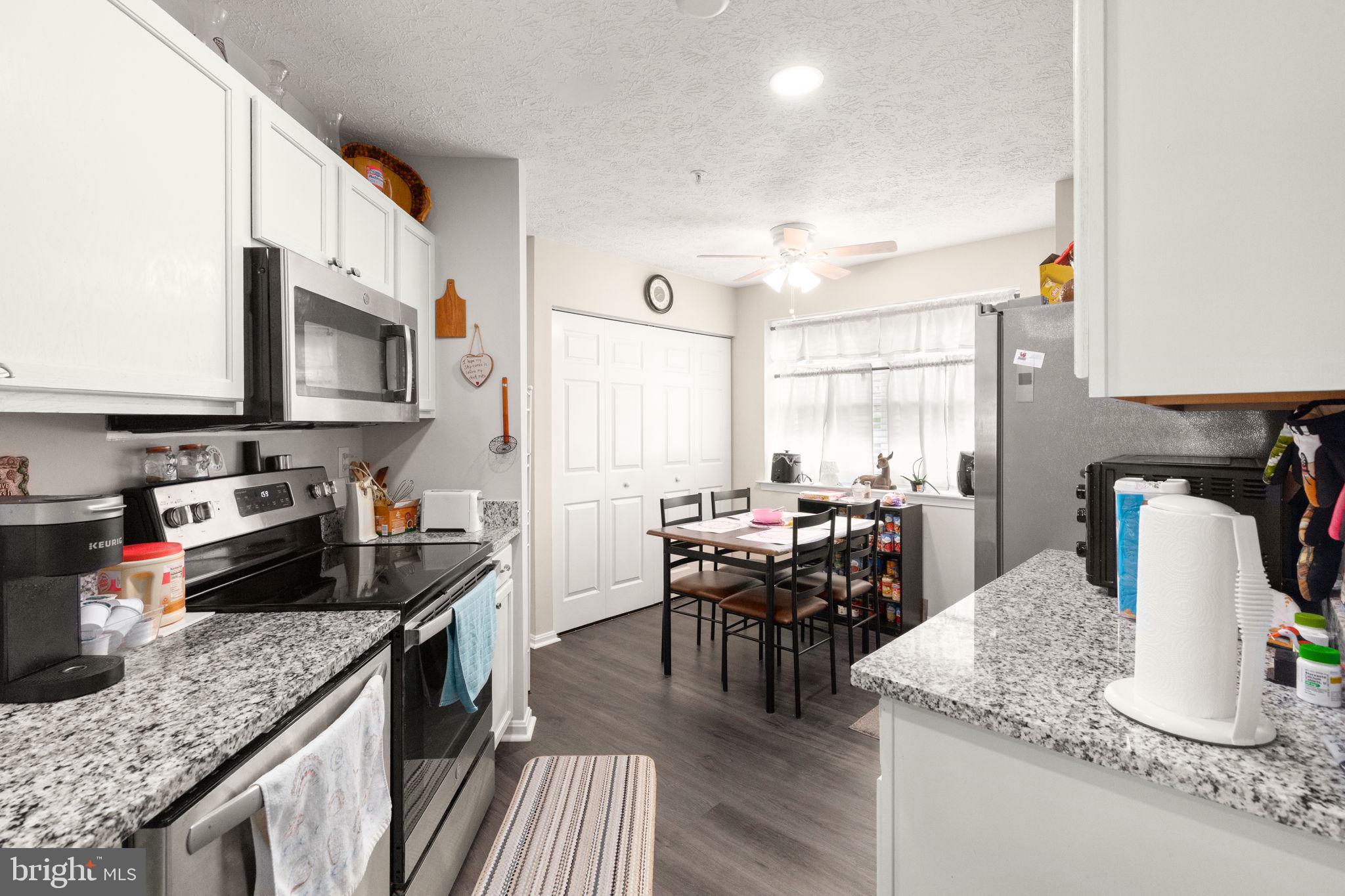 BAYLAND CONDO - Residential