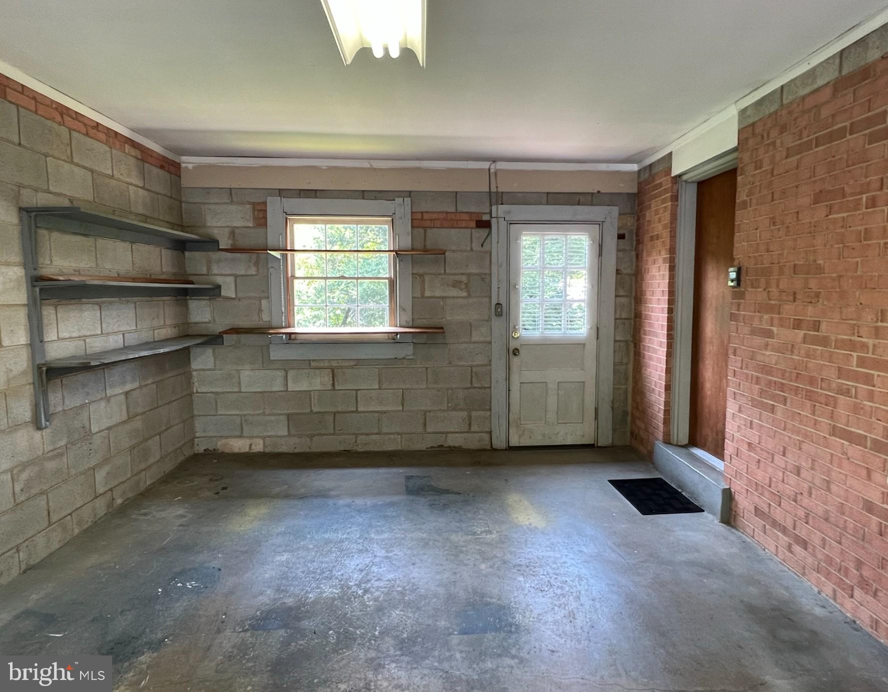 SPRINGBROOK VILLAGE - Residential