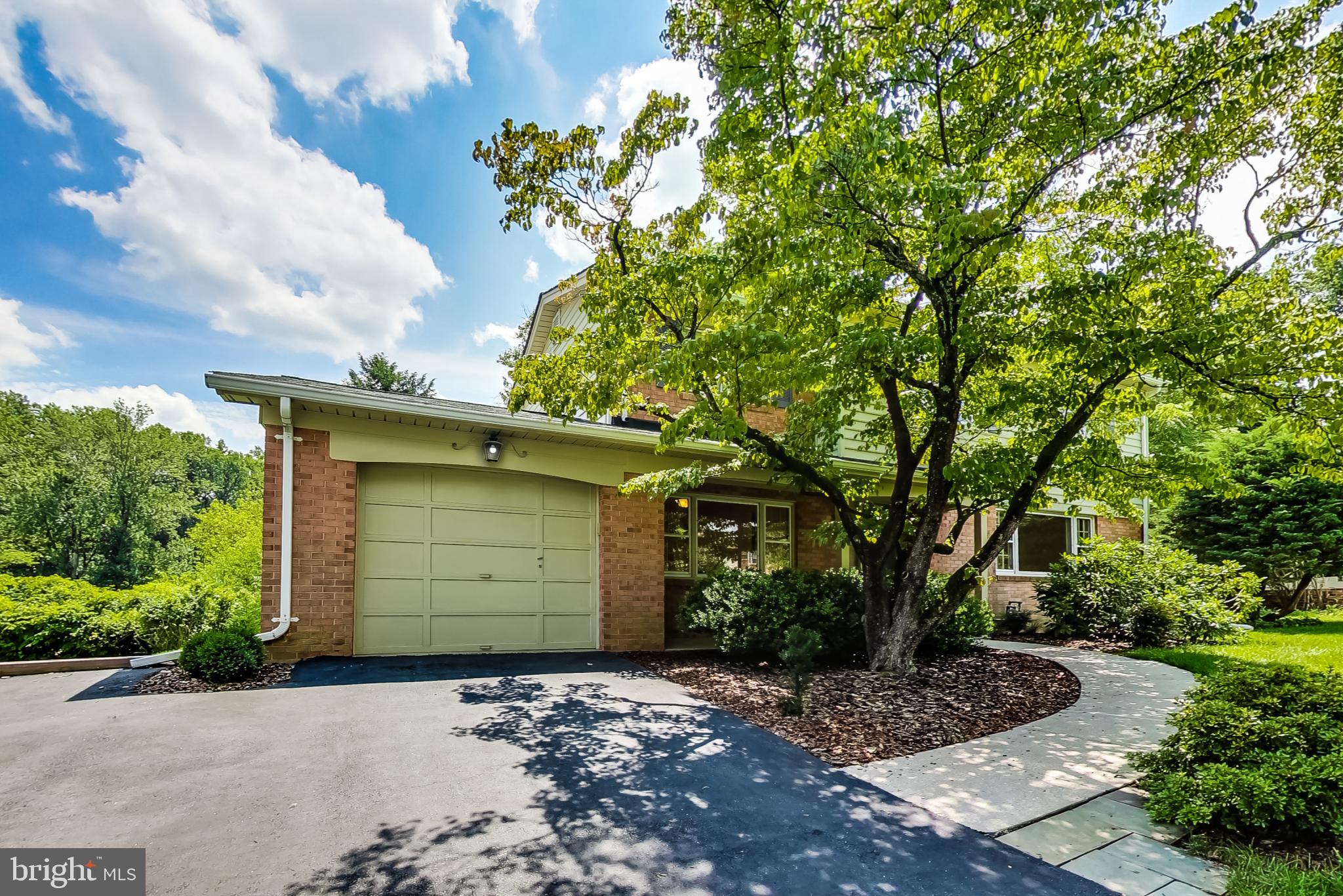 SPRINGBROOK VILLAGE - Residential