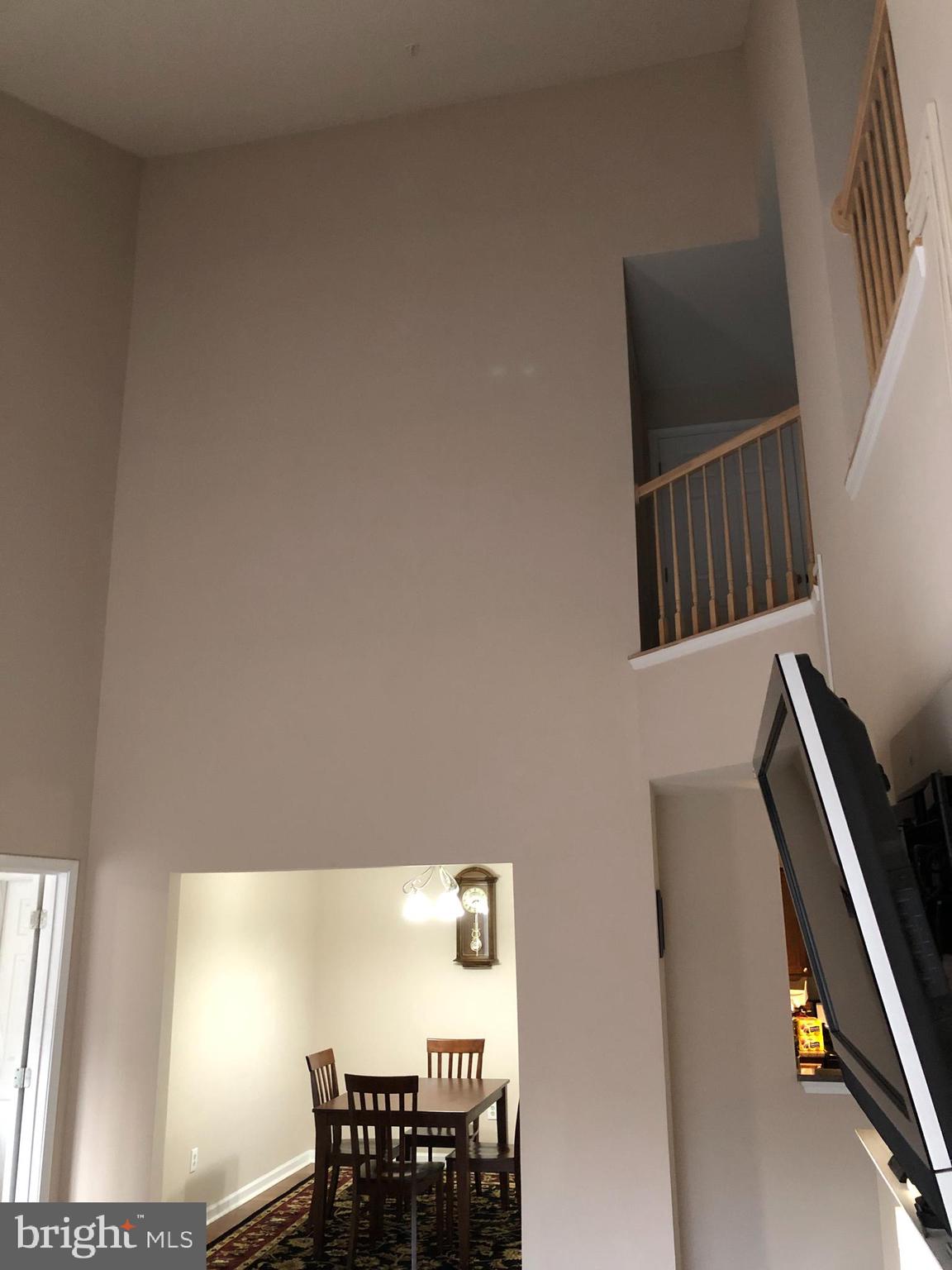 FALLS GABLE - Residential