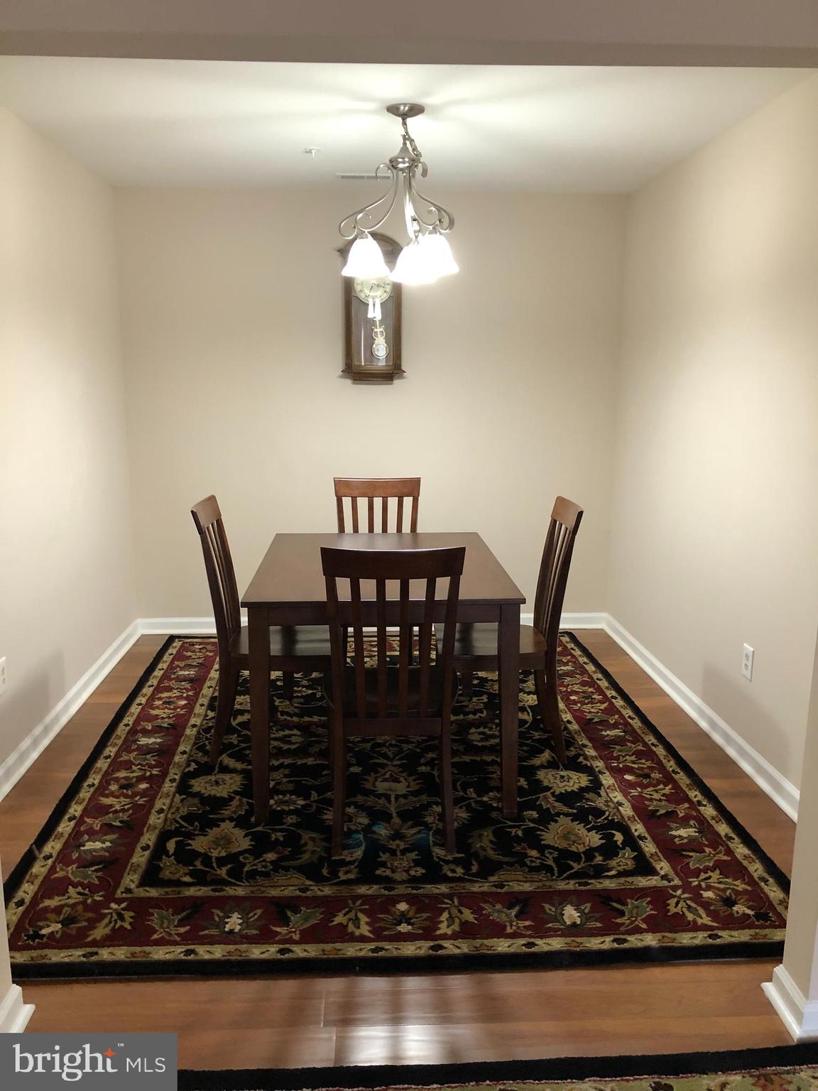 FALLS GABLE - Residential