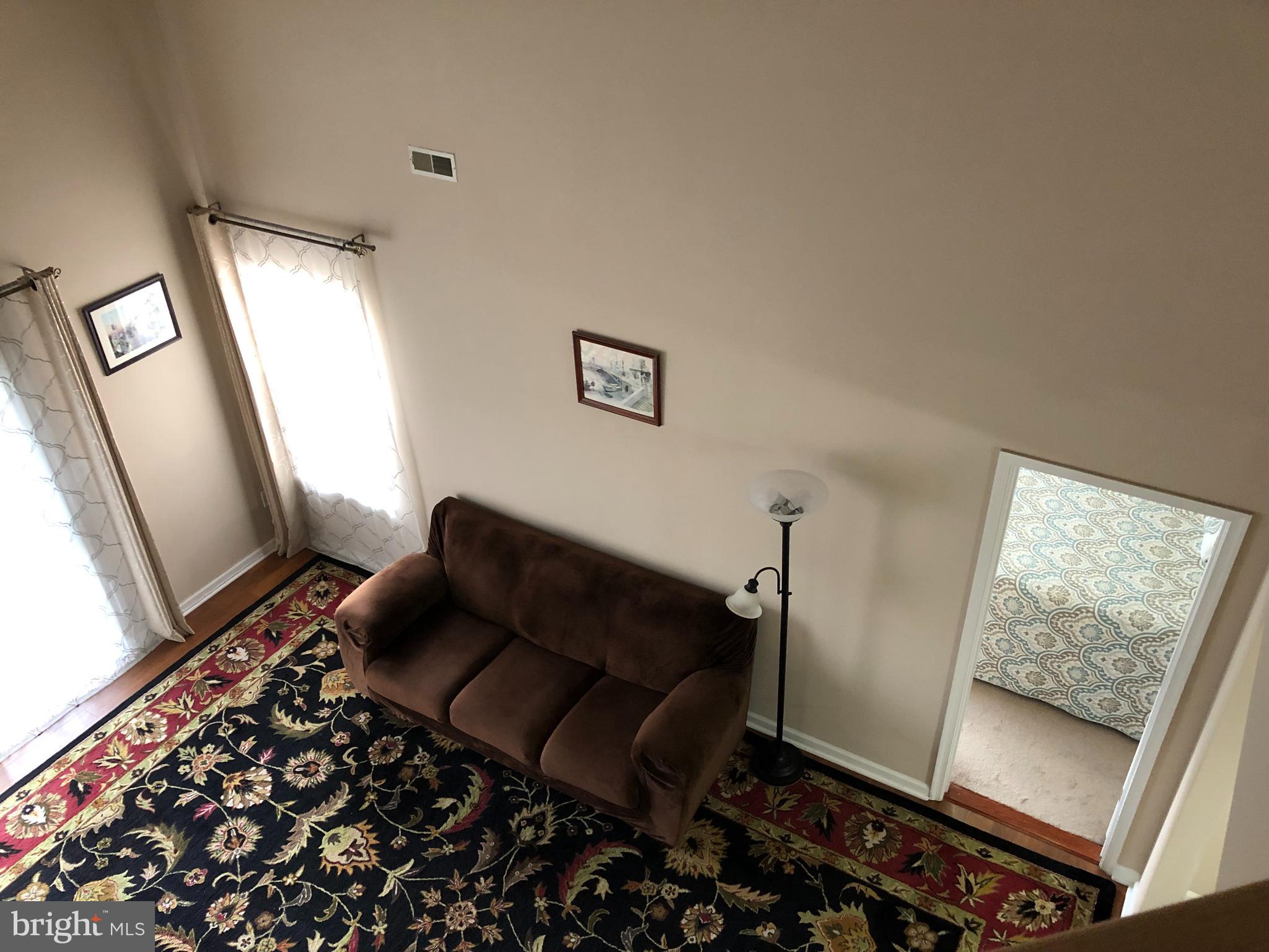 FALLS GABLE - Residential