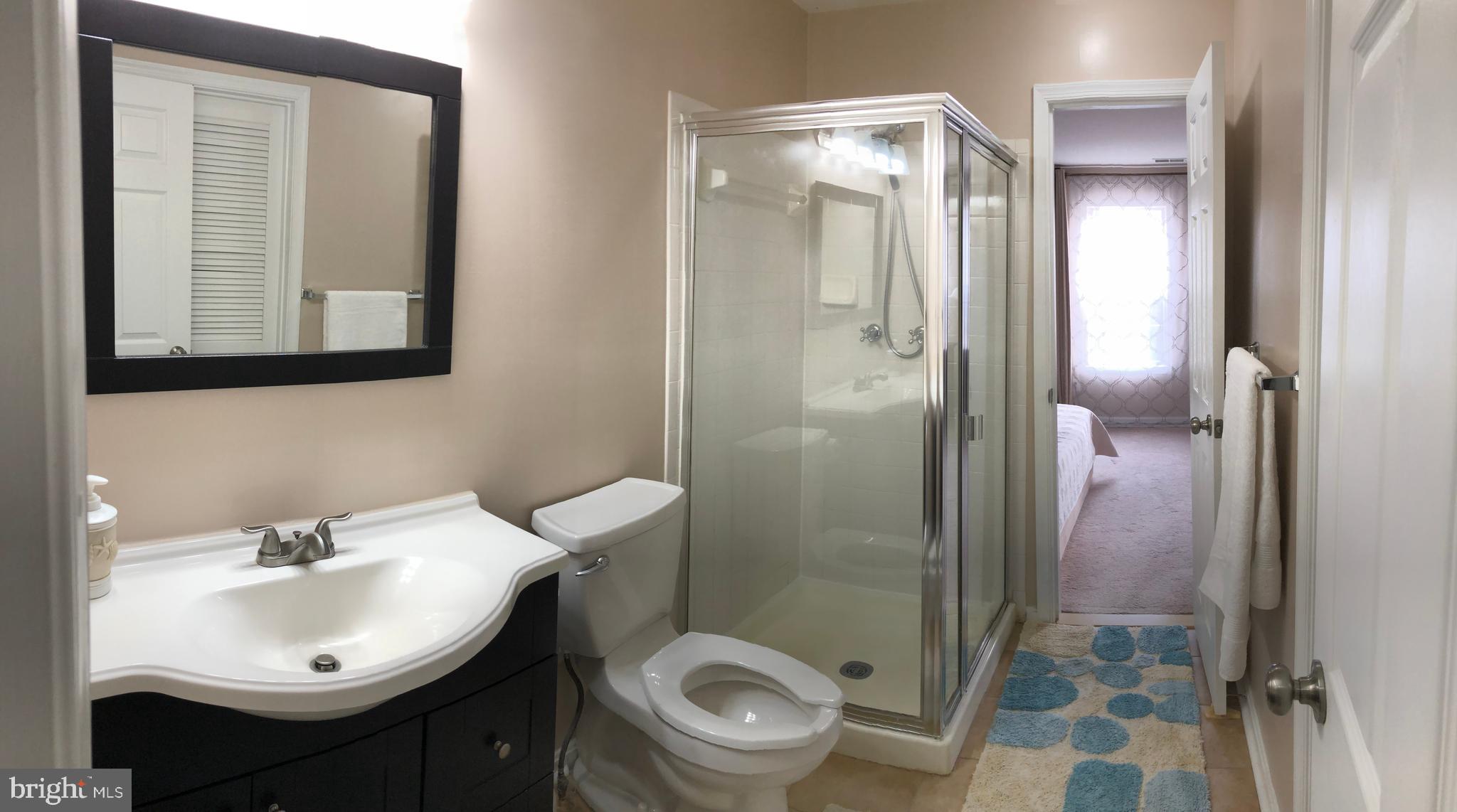 FALLS GABLE - Residential