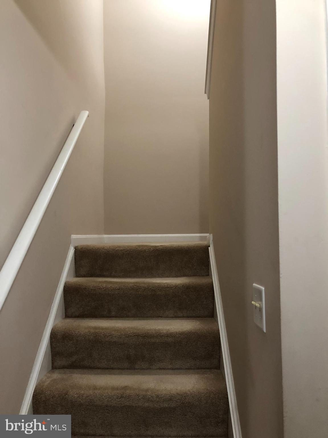 FALLS GABLE - Residential