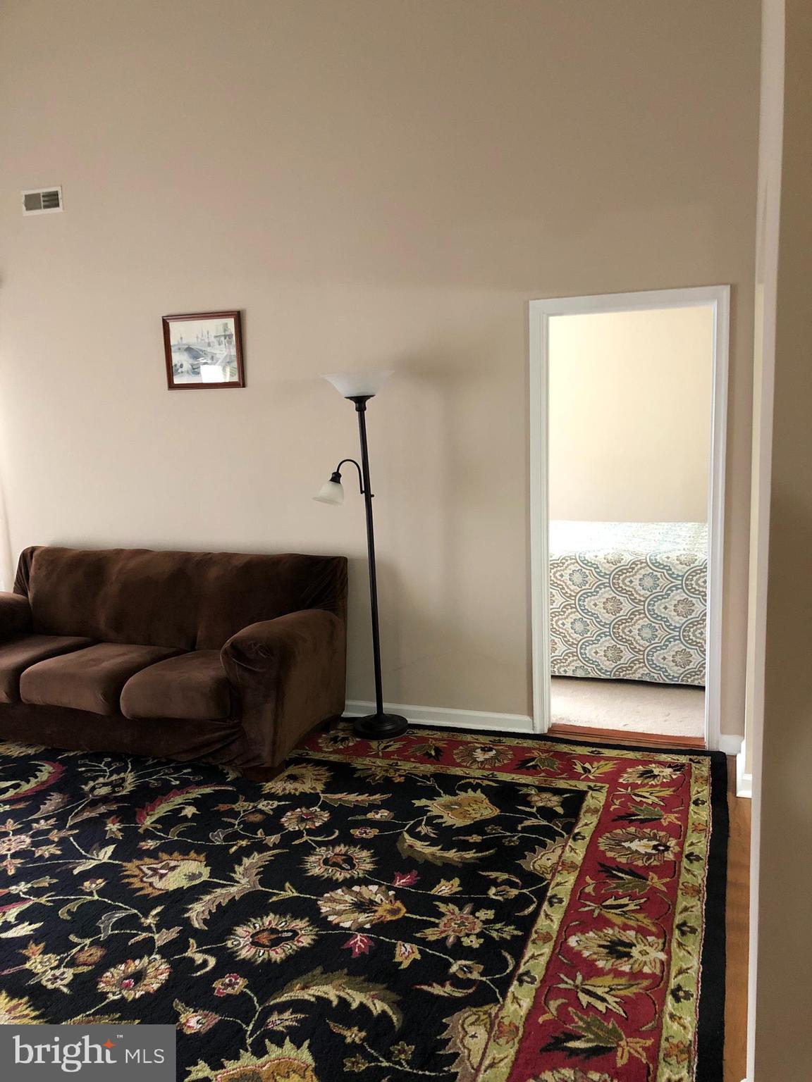 FALLS GABLE - Residential