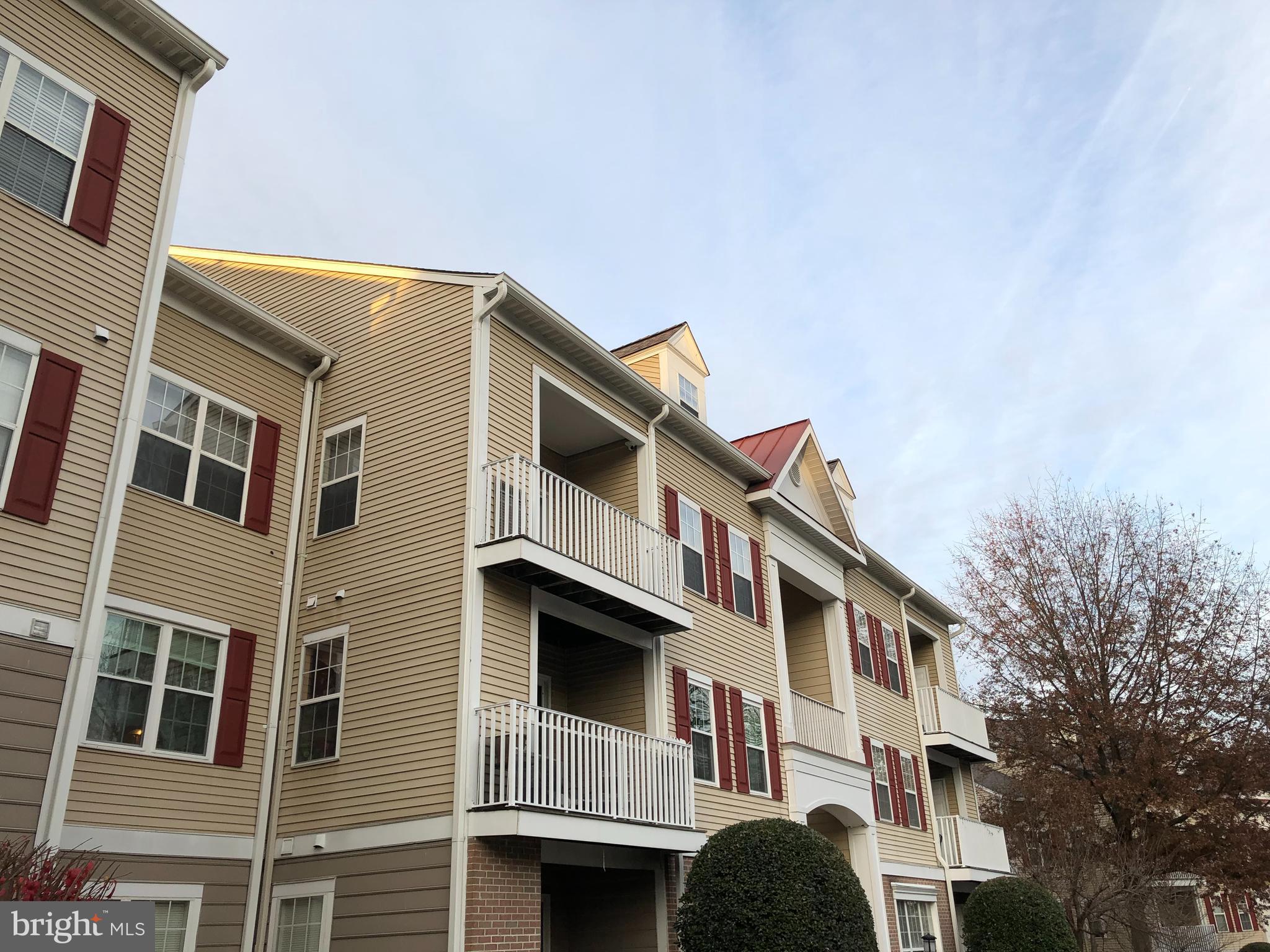 FALLS GABLE - Residential