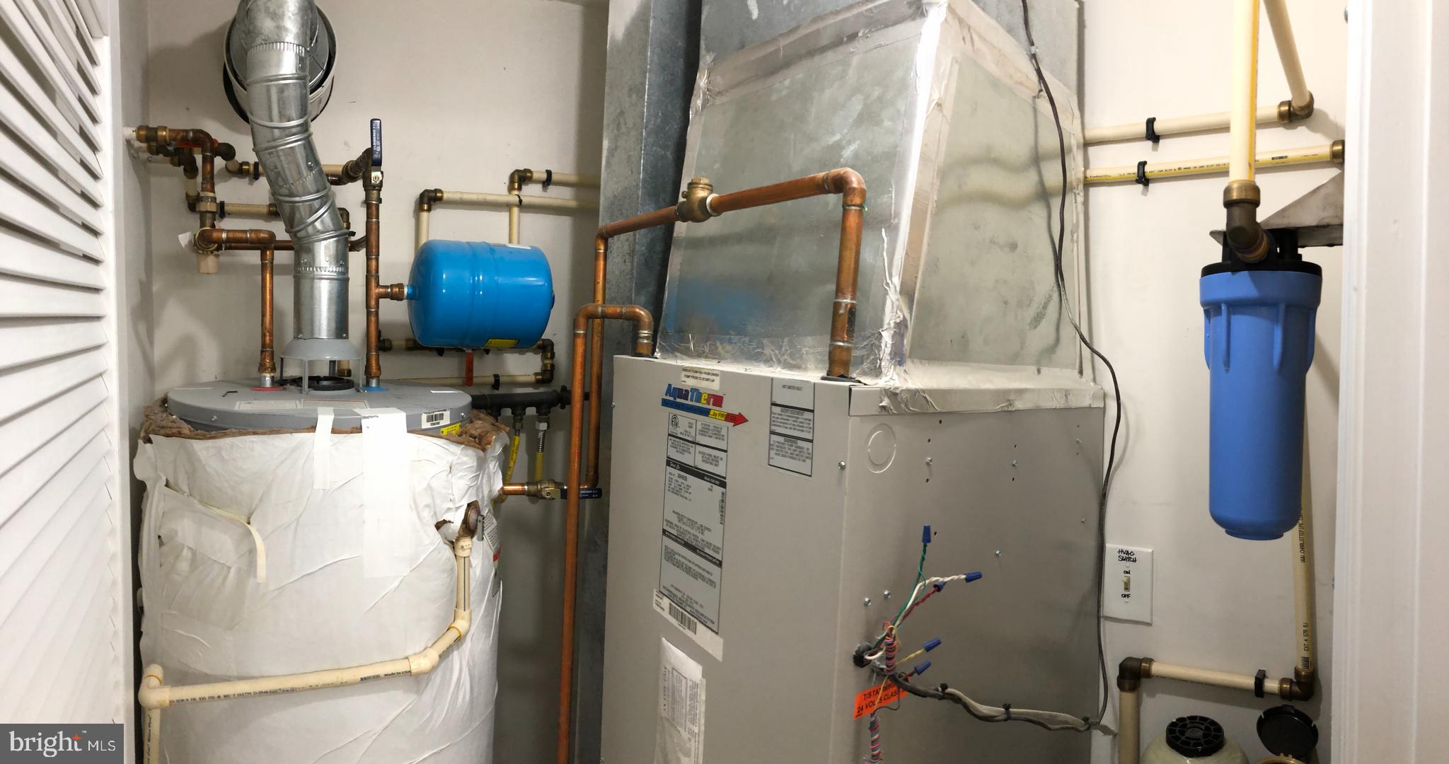 FALLS GABLE - Residential