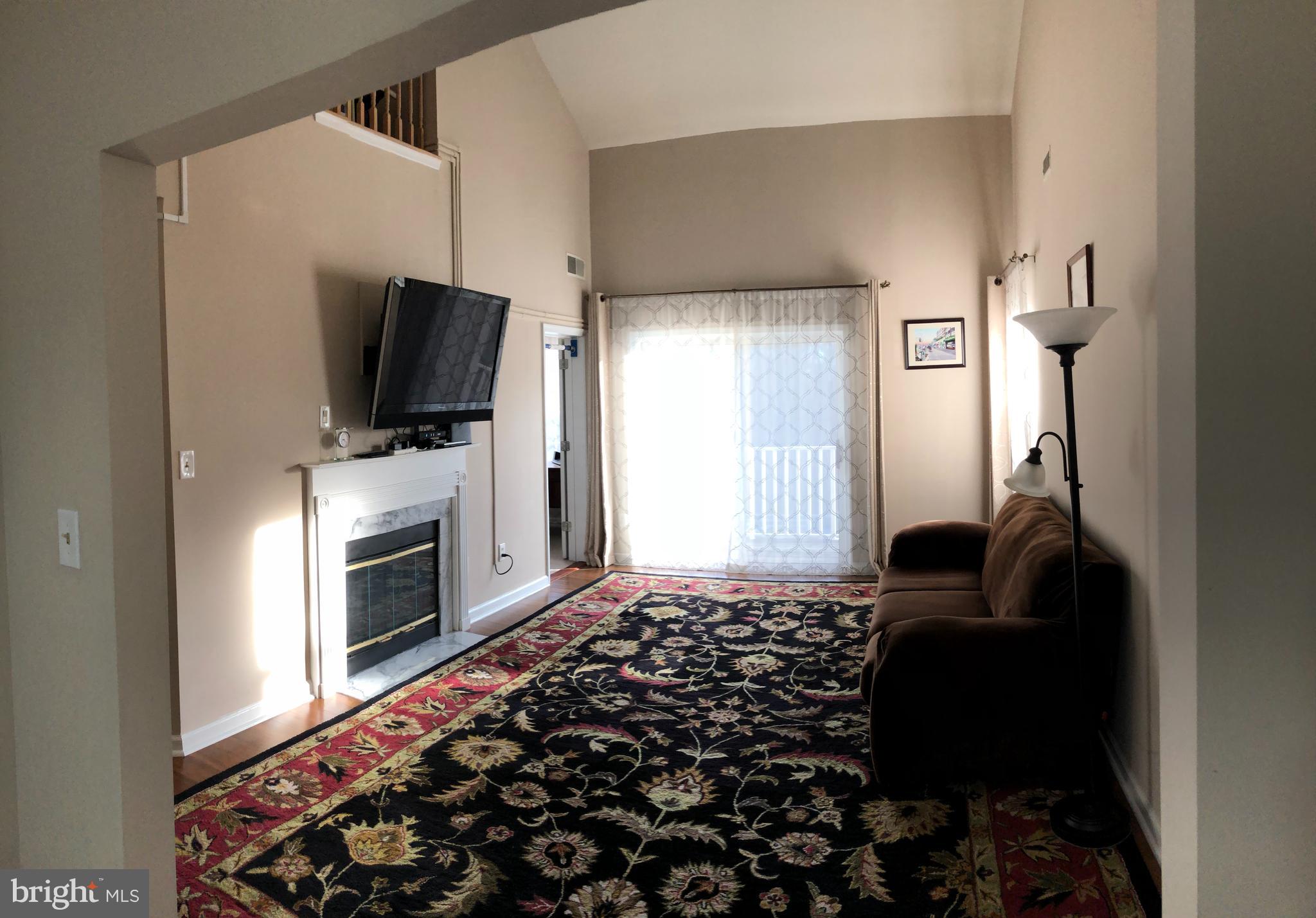 FALLS GABLE - Residential