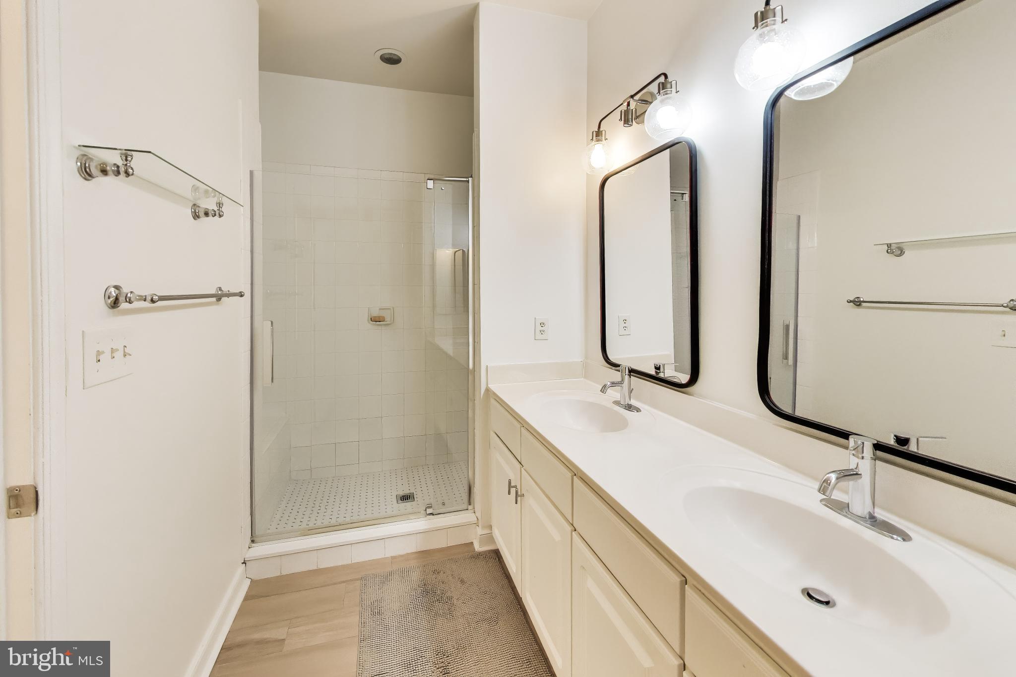 SILVER SPRING - Residential