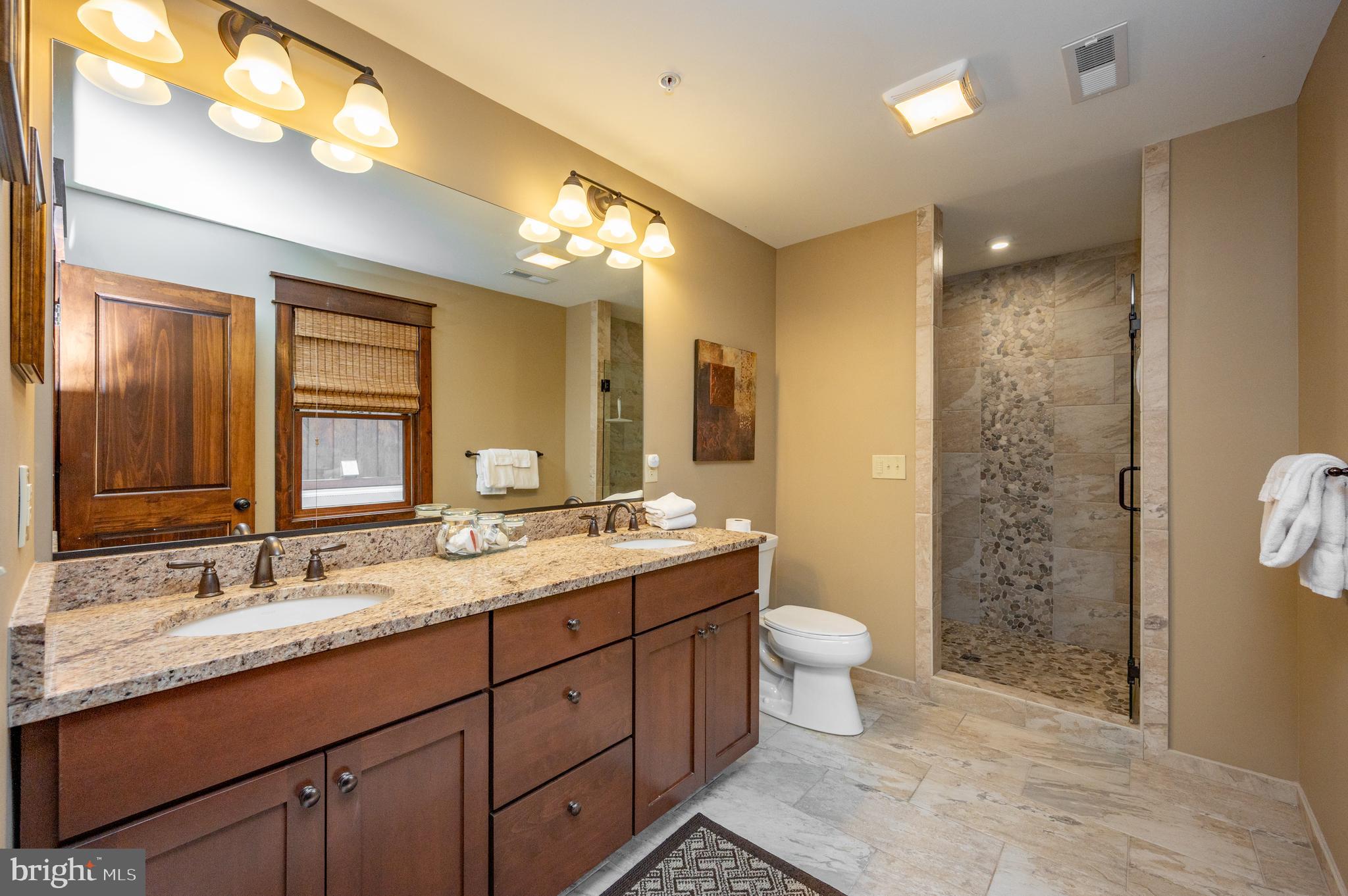 PARADISE HEIGHTS - Residential