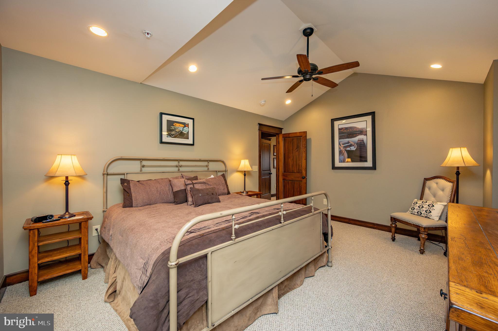 PARADISE HEIGHTS - Residential