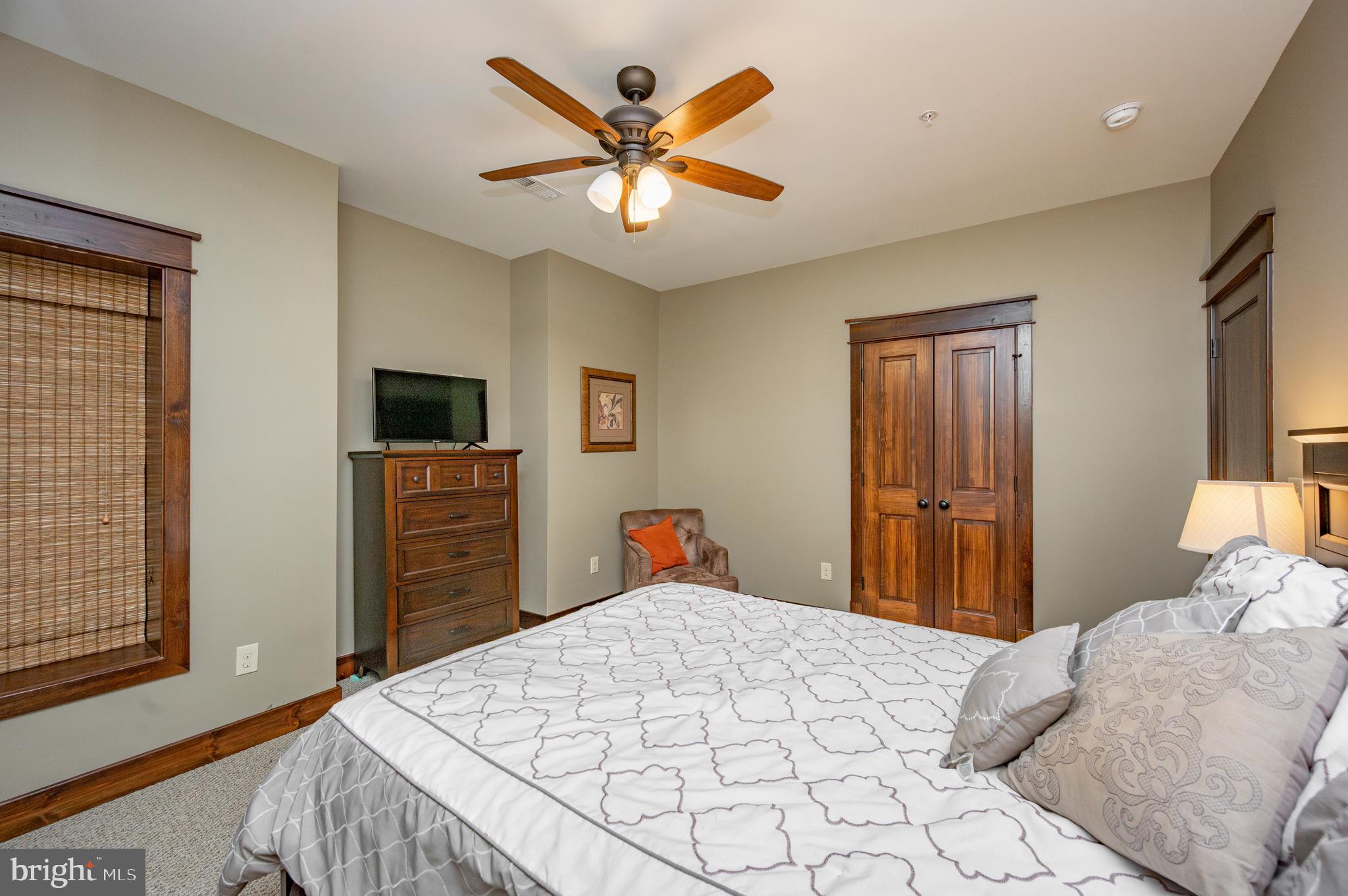 PARADISE HEIGHTS - Residential