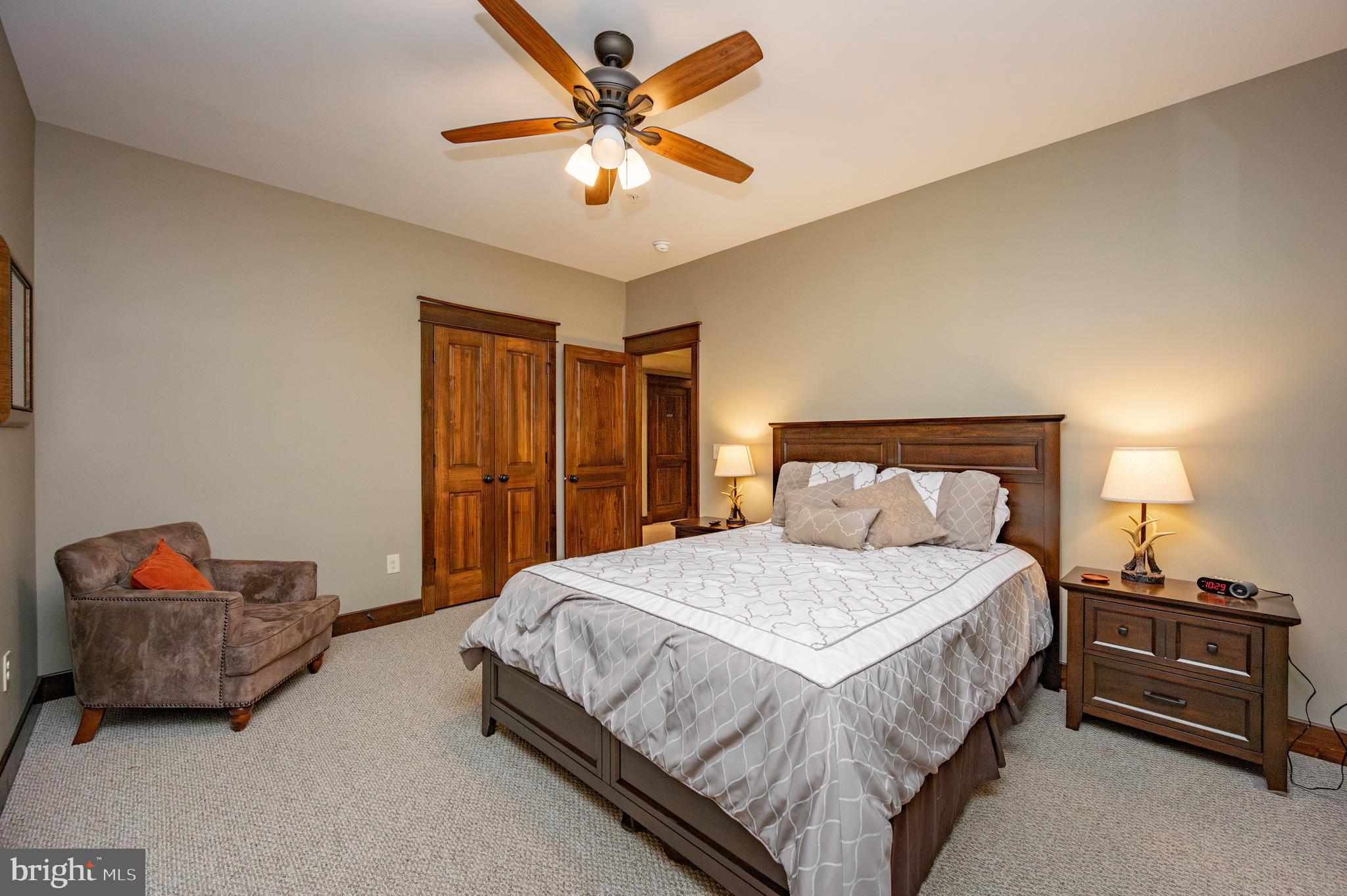 PARADISE HEIGHTS - Residential