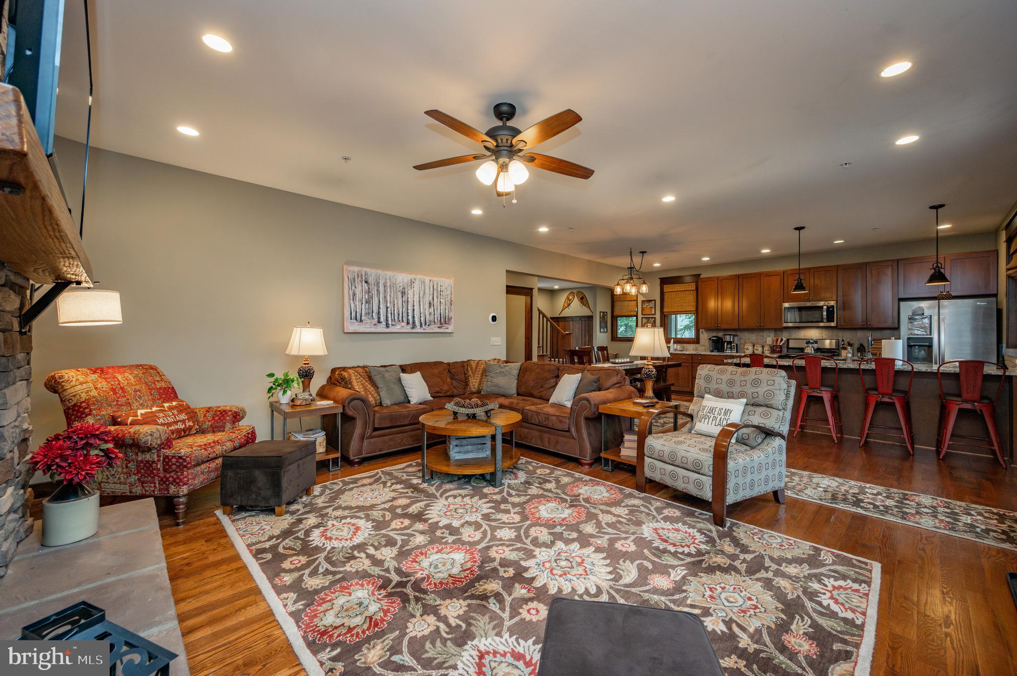 PARADISE HEIGHTS - Residential