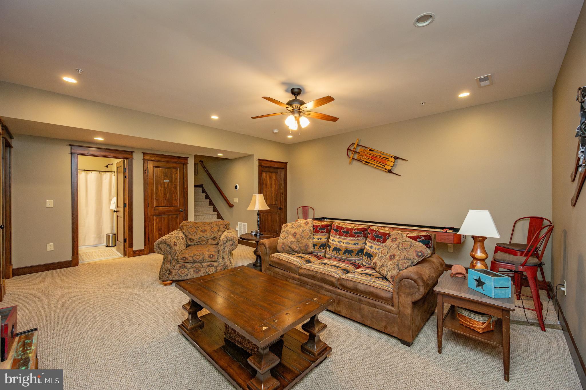 PARADISE HEIGHTS - Residential