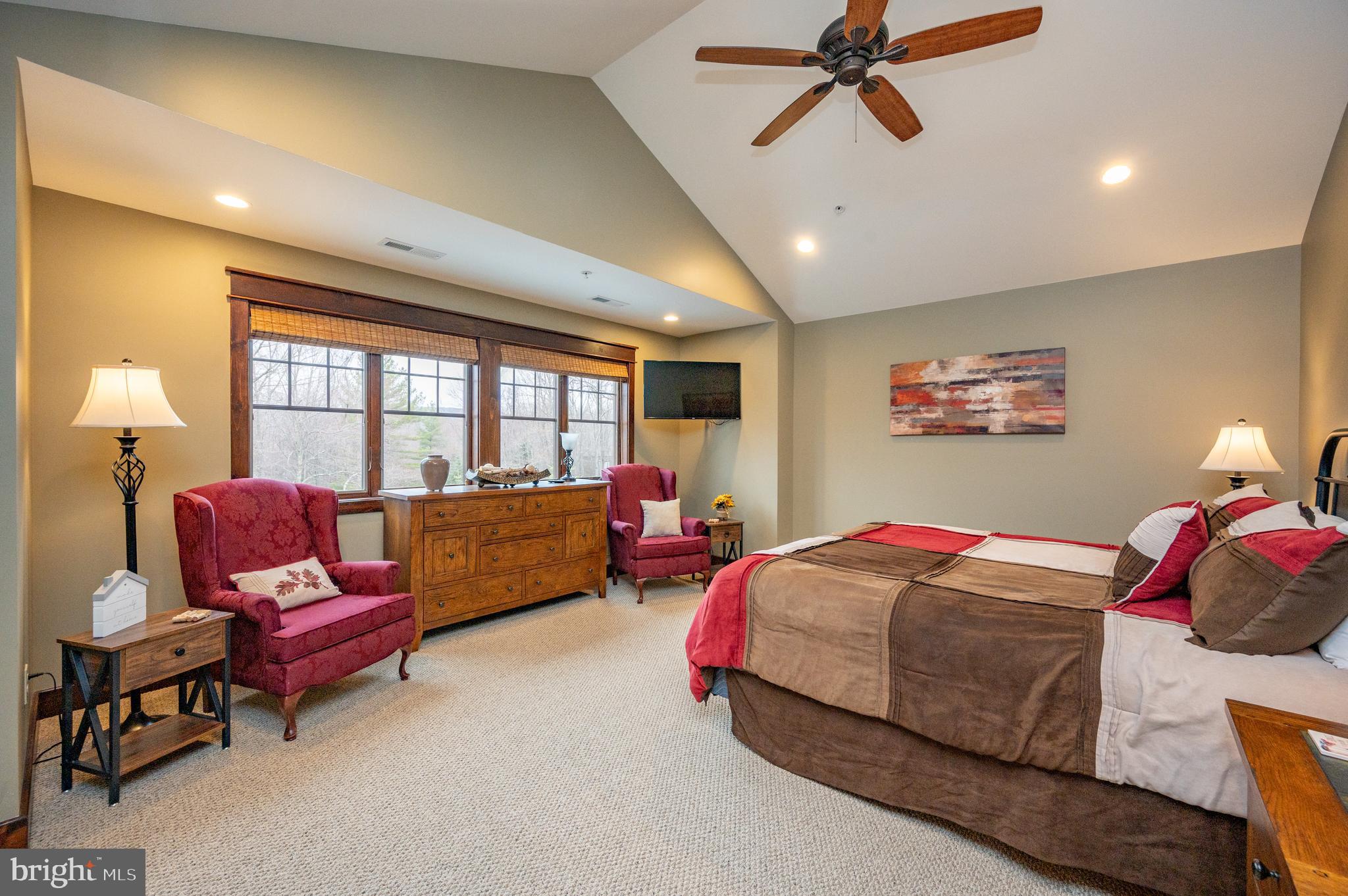 PARADISE HEIGHTS - Residential