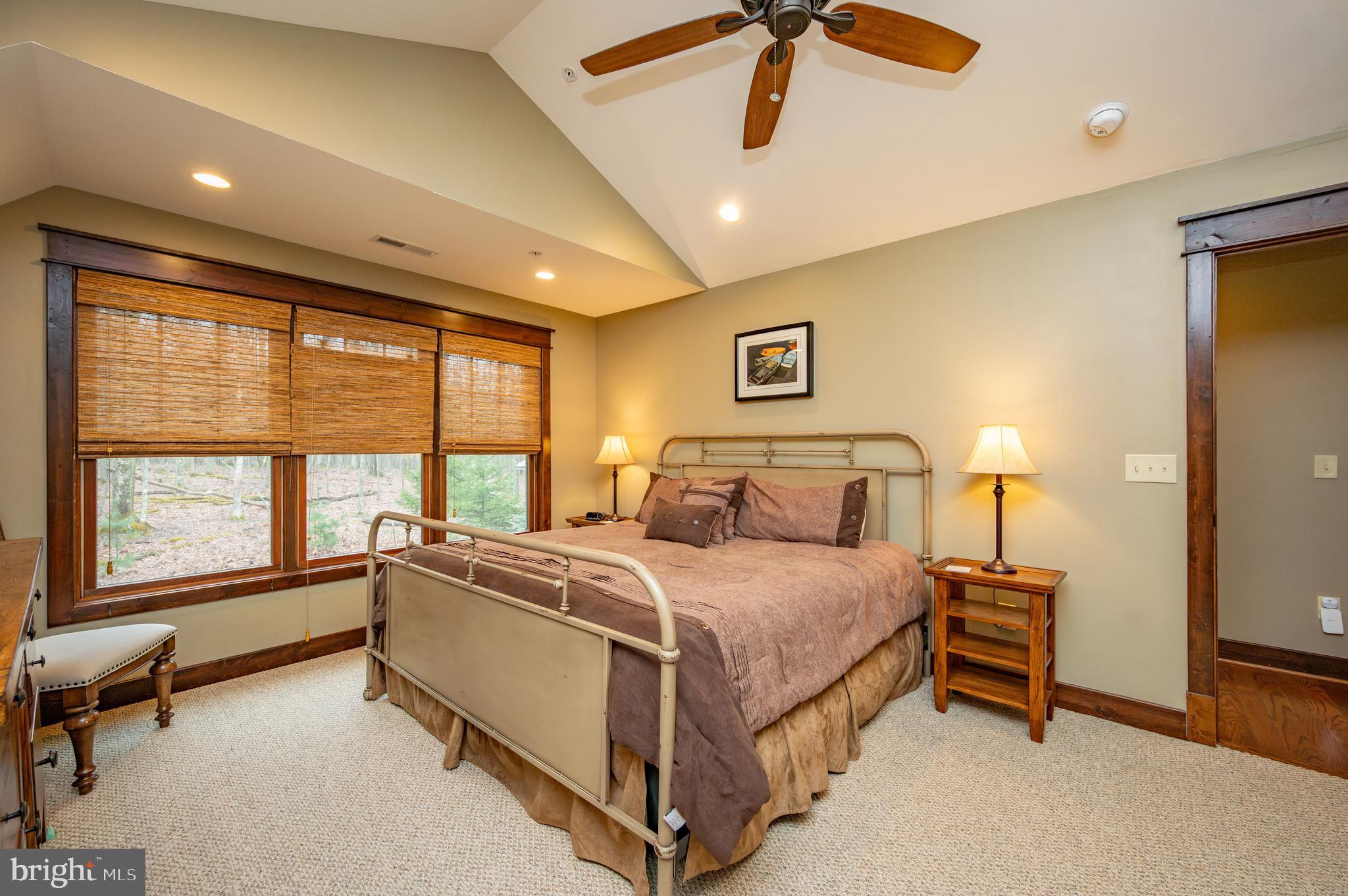 PARADISE HEIGHTS - Residential