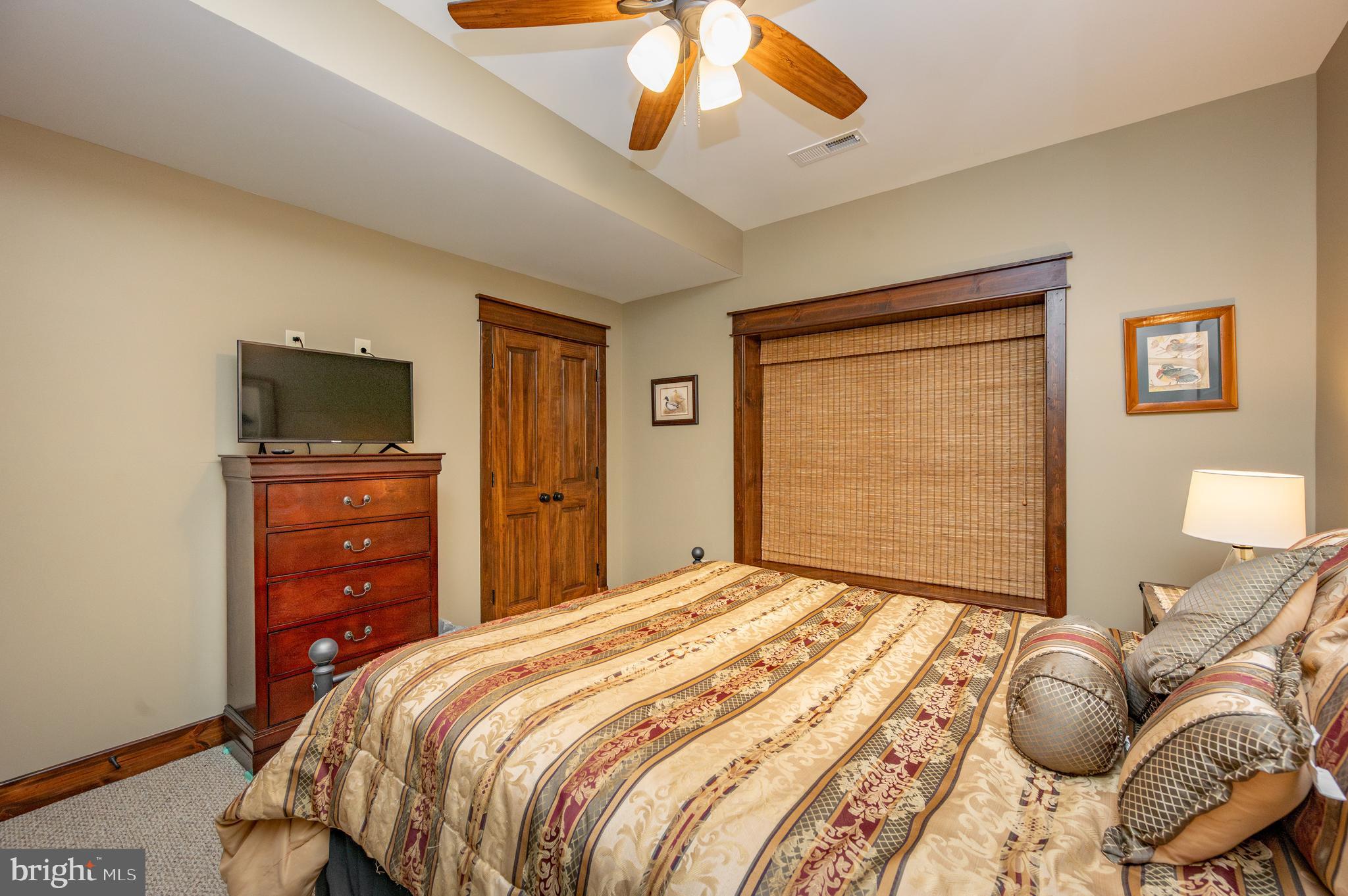 PARADISE HEIGHTS - Residential