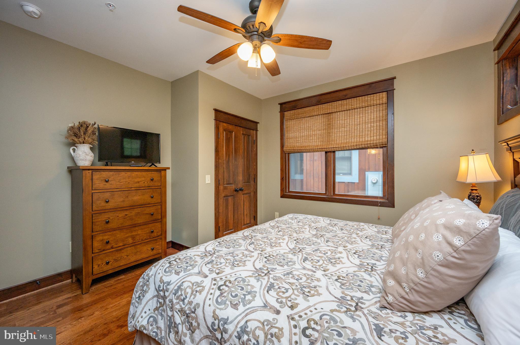 PARADISE HEIGHTS - Residential