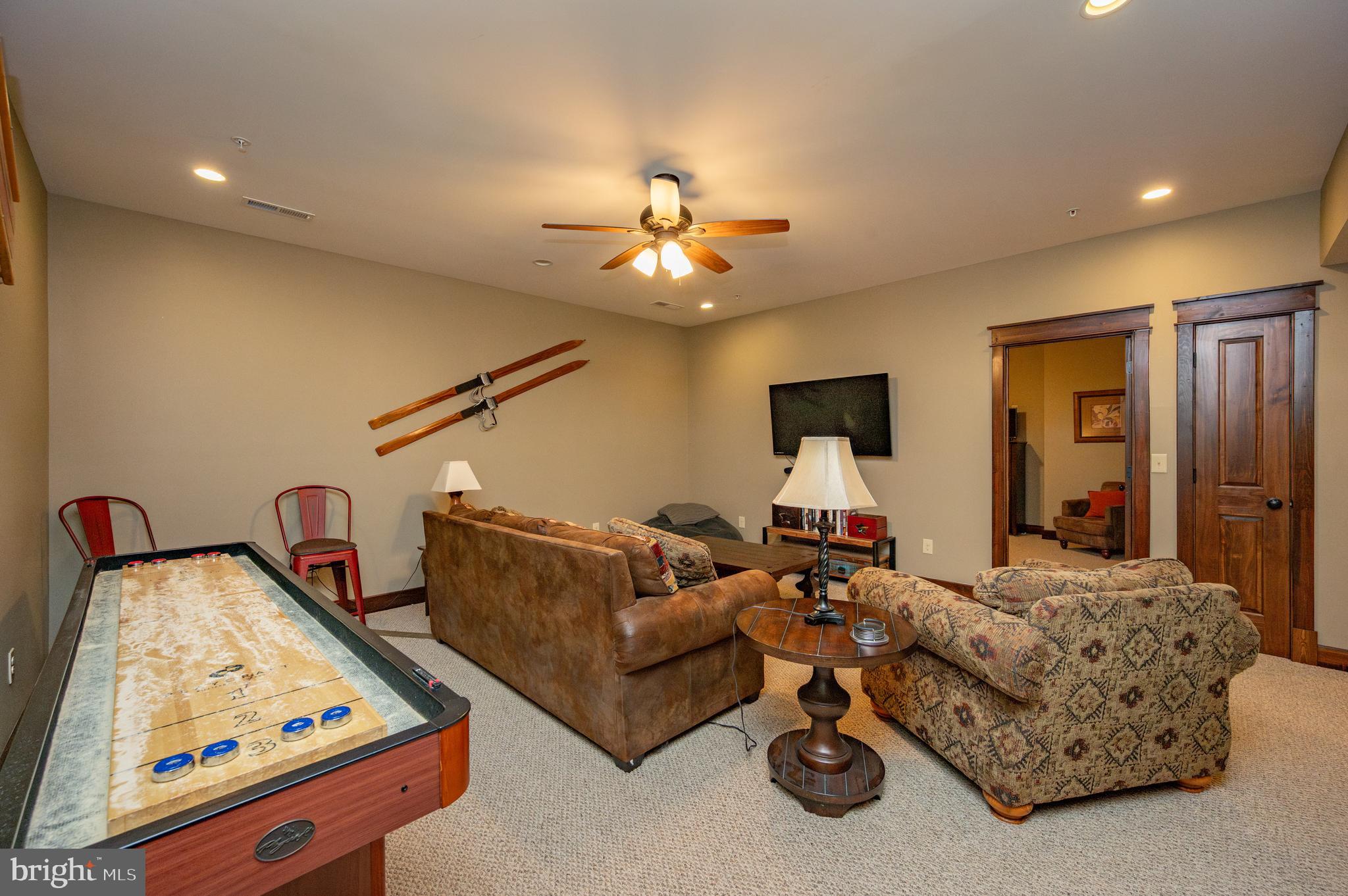 PARADISE HEIGHTS - Residential