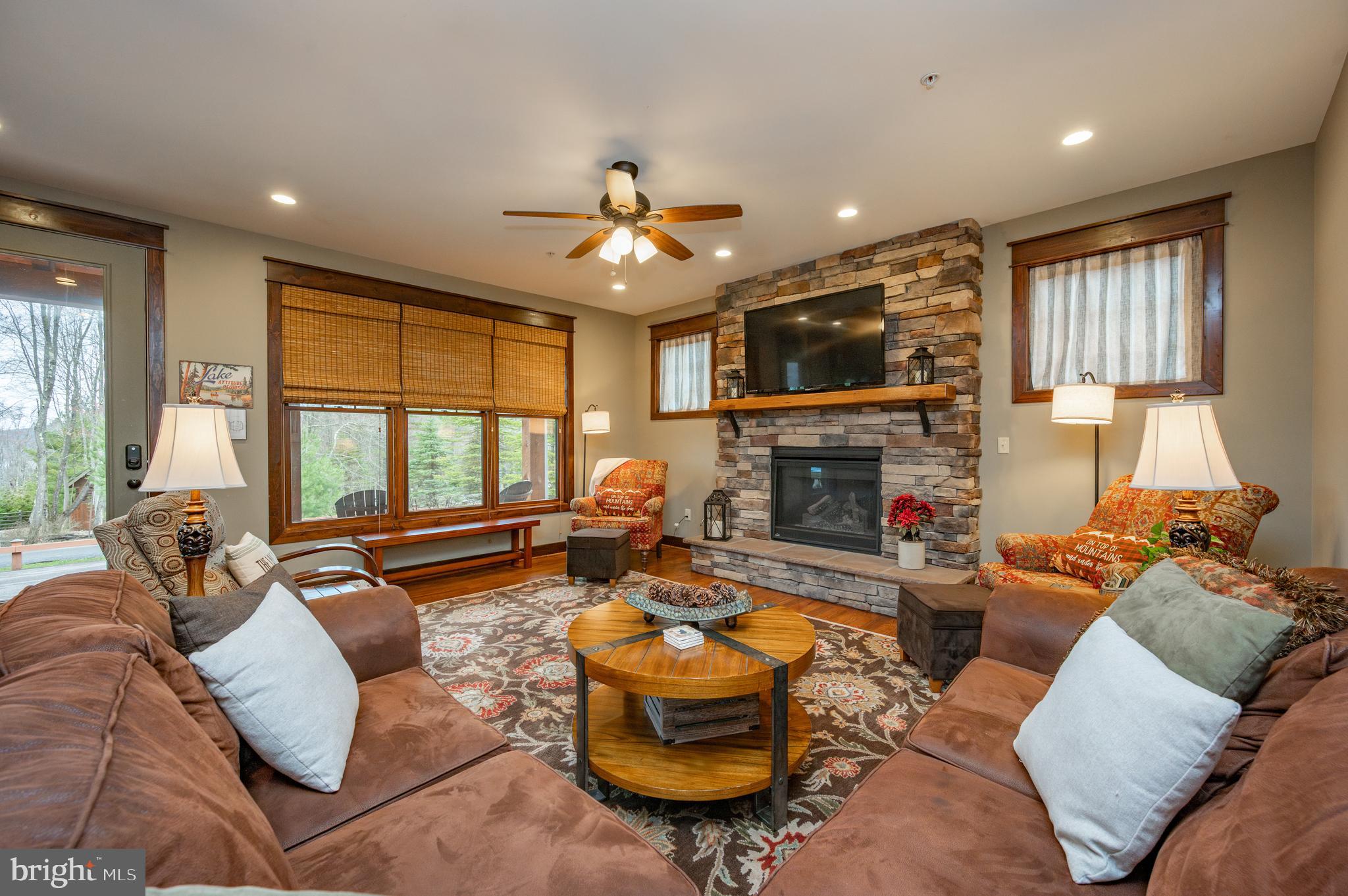 PARADISE HEIGHTS - Residential