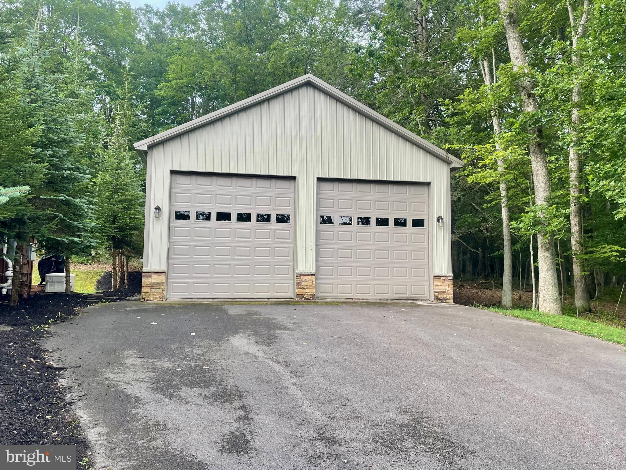 PARADISE HEIGHTS - Residential