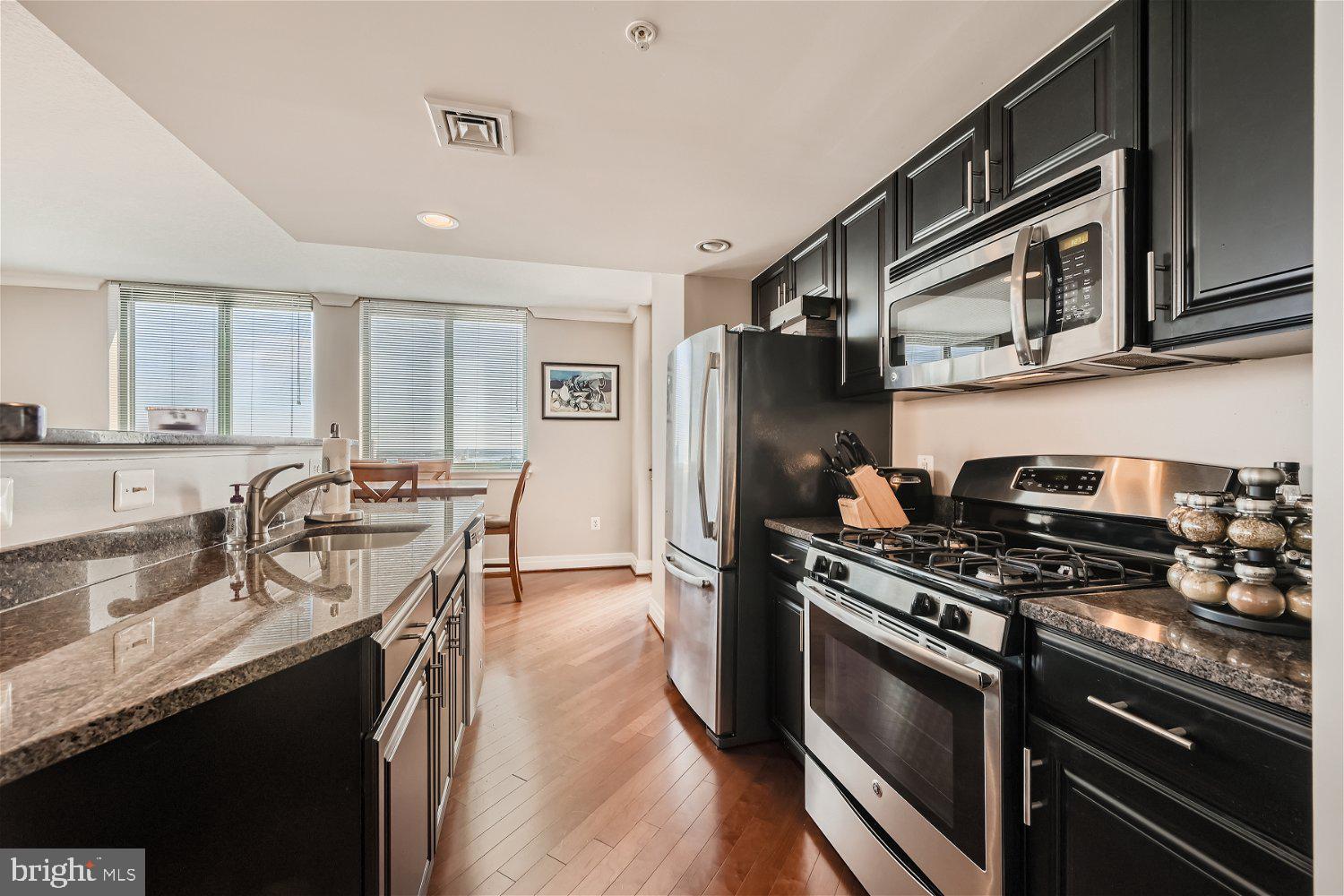 INNER HARBOR - Residential Lease