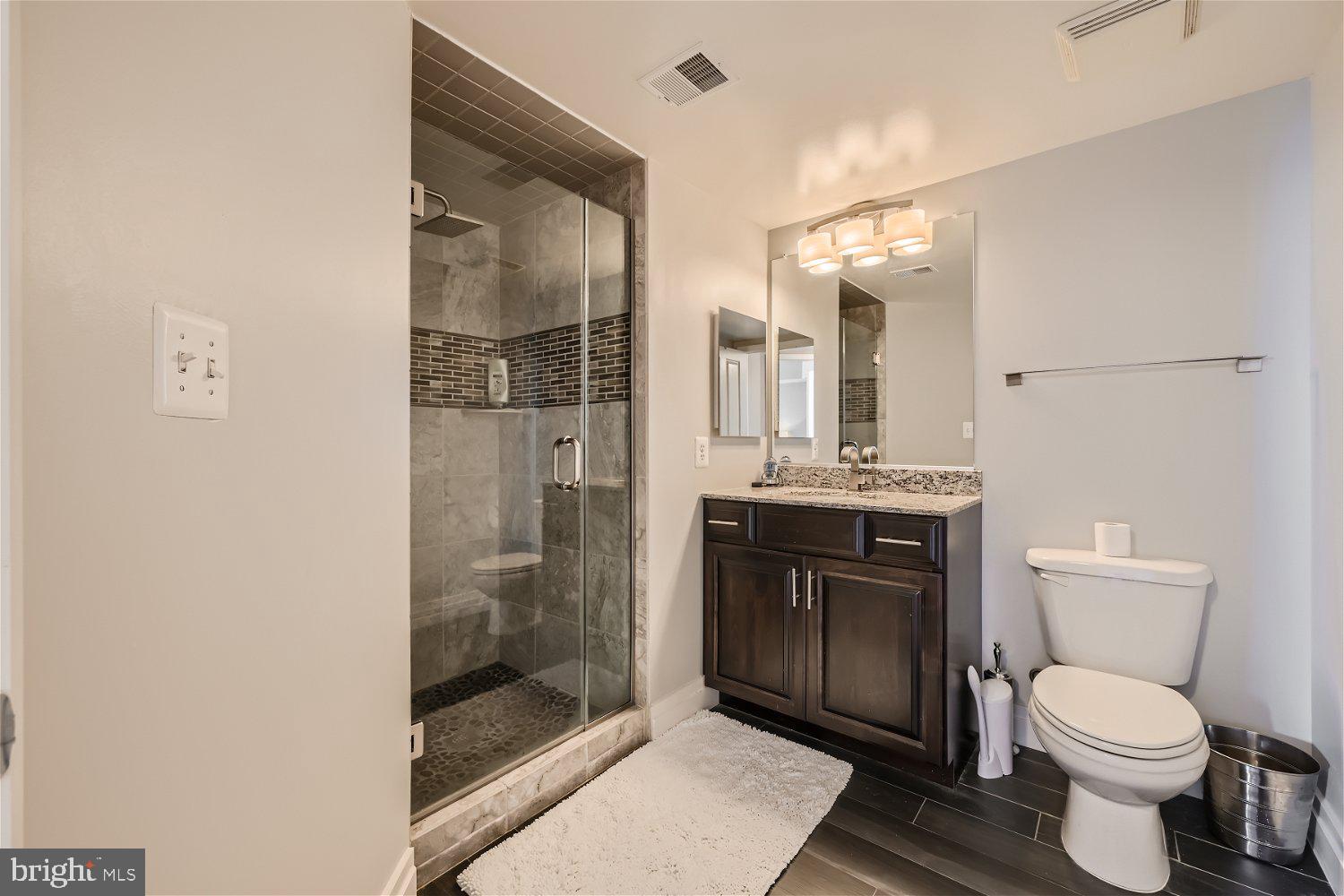 INNER HARBOR - Residential Lease