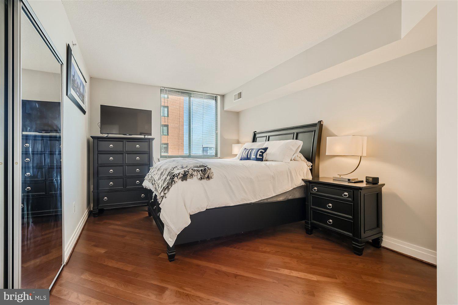 INNER HARBOR - Residential Lease