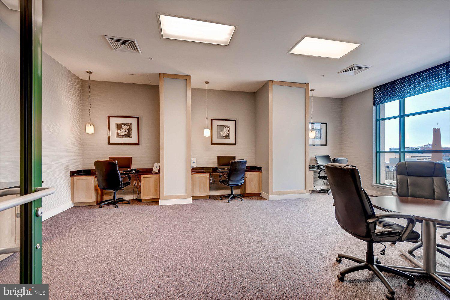 INNER HARBOR - Residential Lease