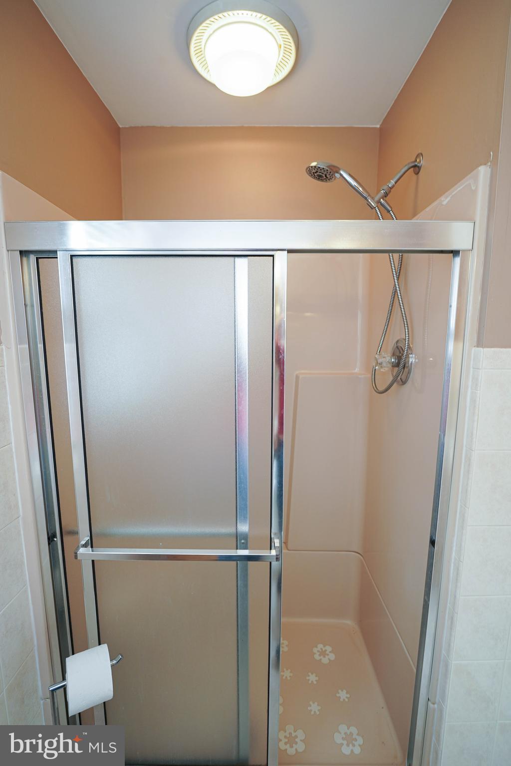 GLENWOOD ACRES - Residential