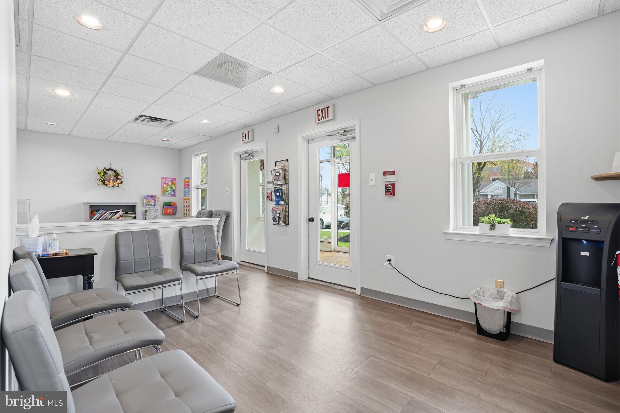 504 FLORAL VALE BOULEVARD