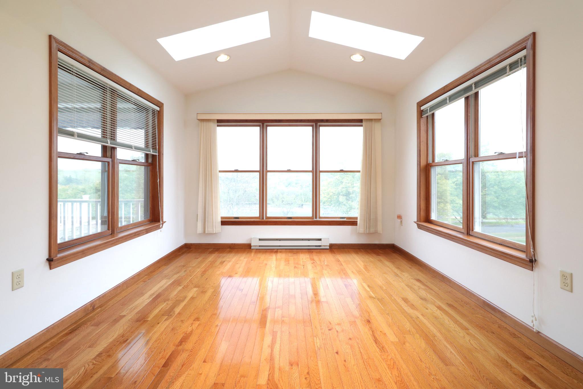 CLOVER HIGHLANDS - Residential