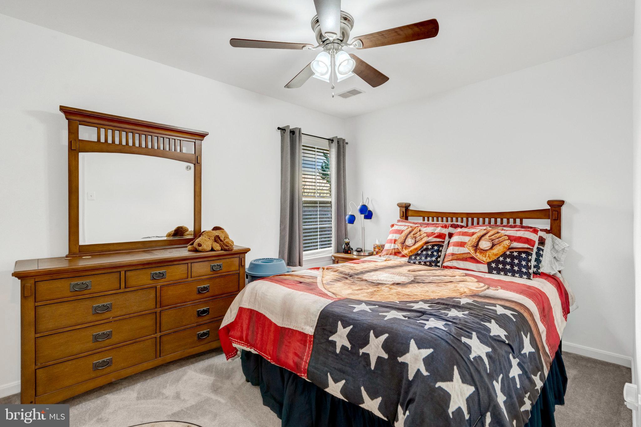 BLOOMS CROSSING - Residential