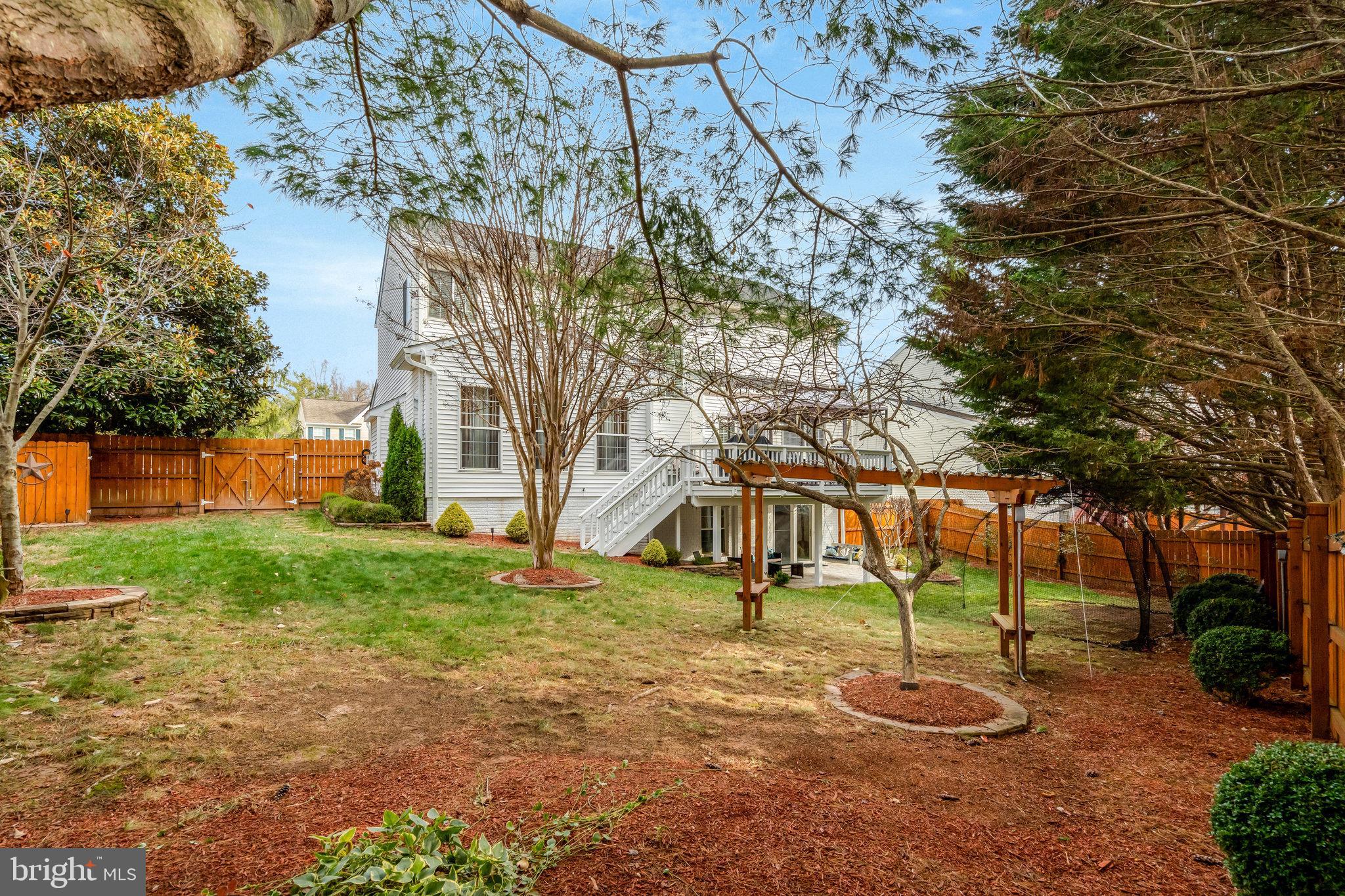 BLOOMS CROSSING - Residential