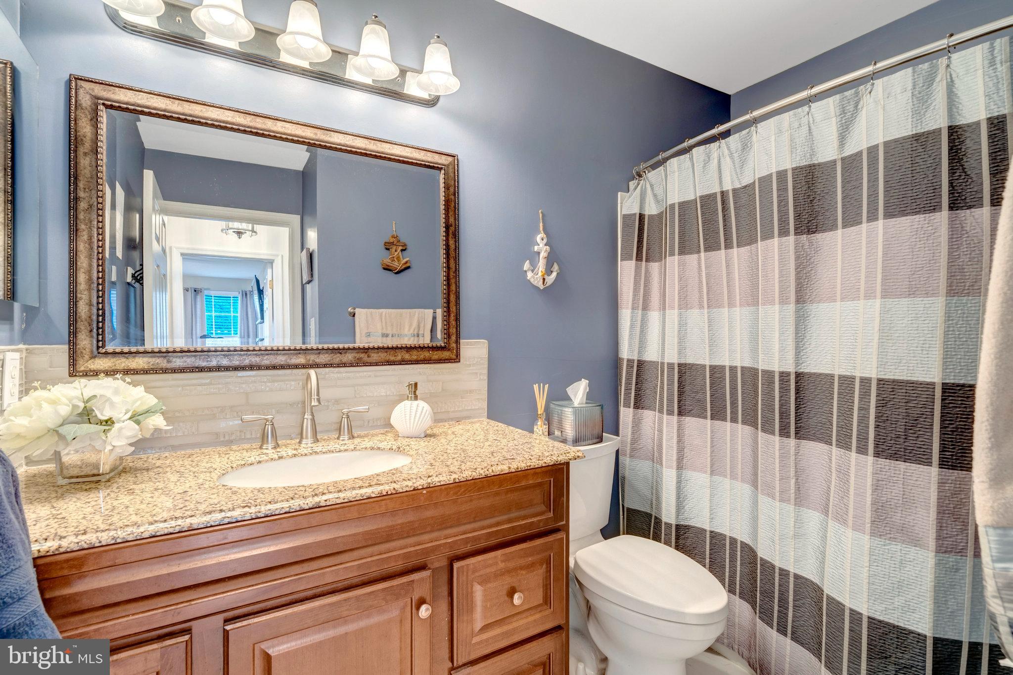 BLOOMS CROSSING - Residential