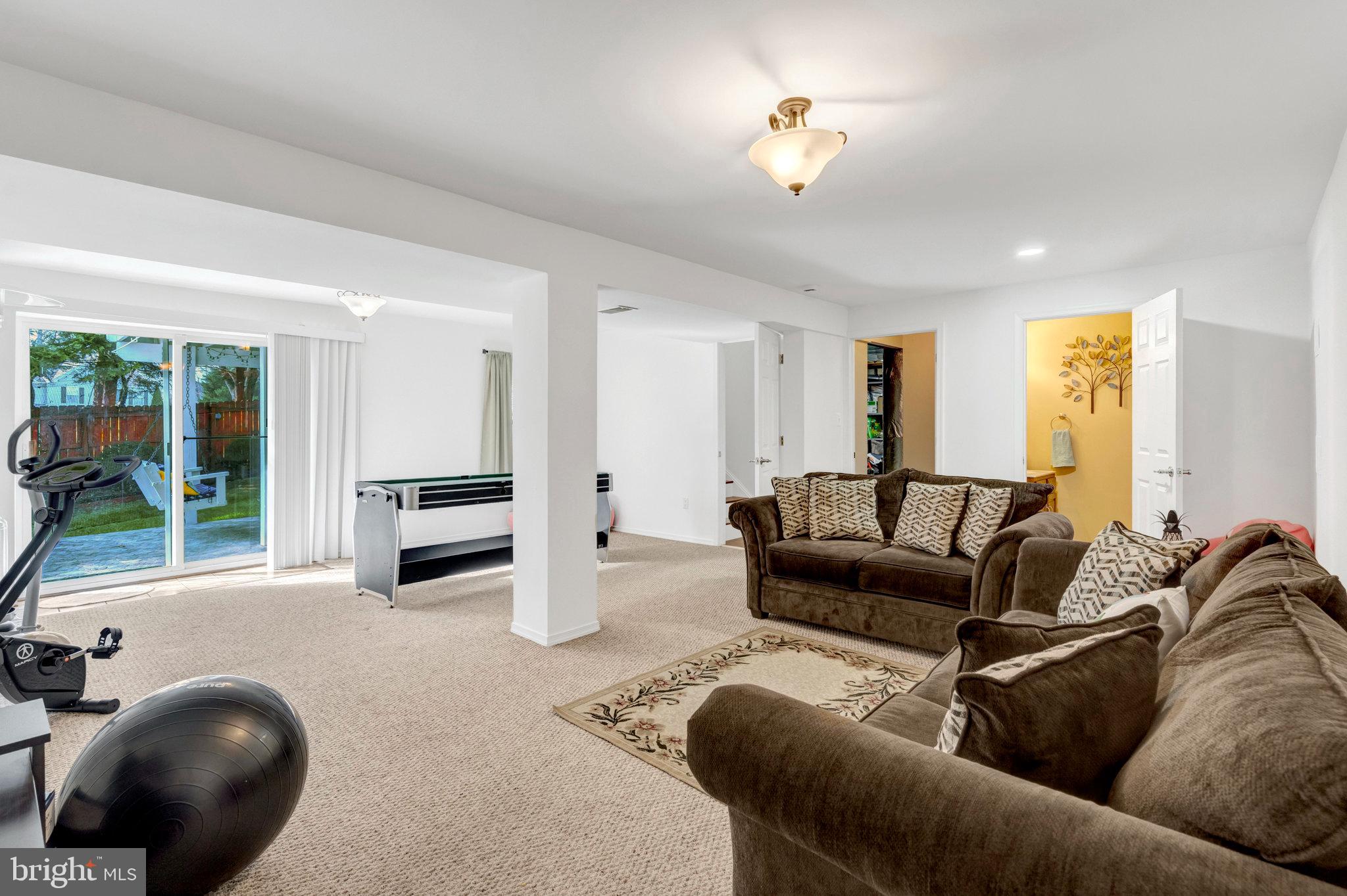 BLOOMS CROSSING - Residential