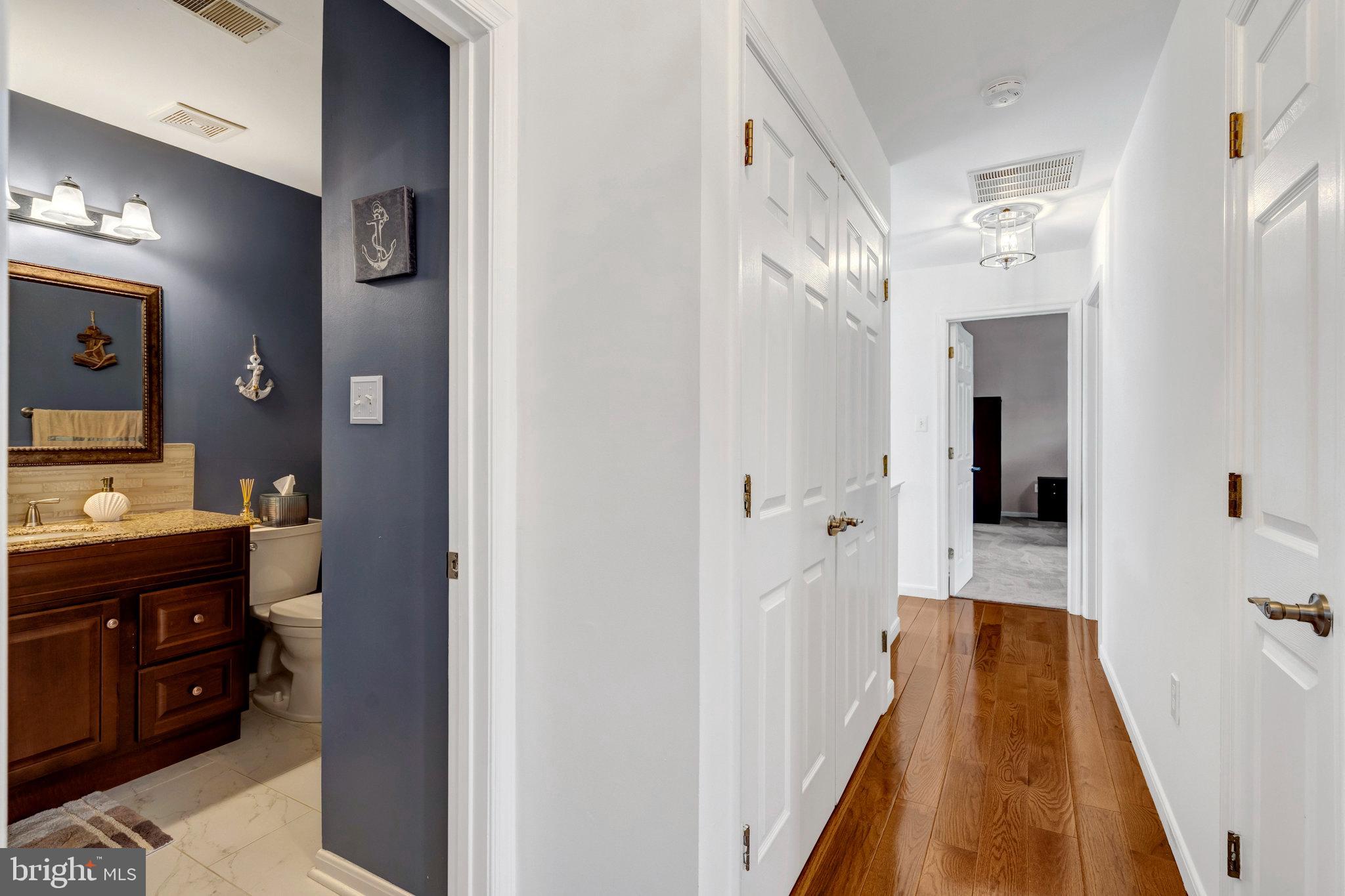 BLOOMS CROSSING - Residential