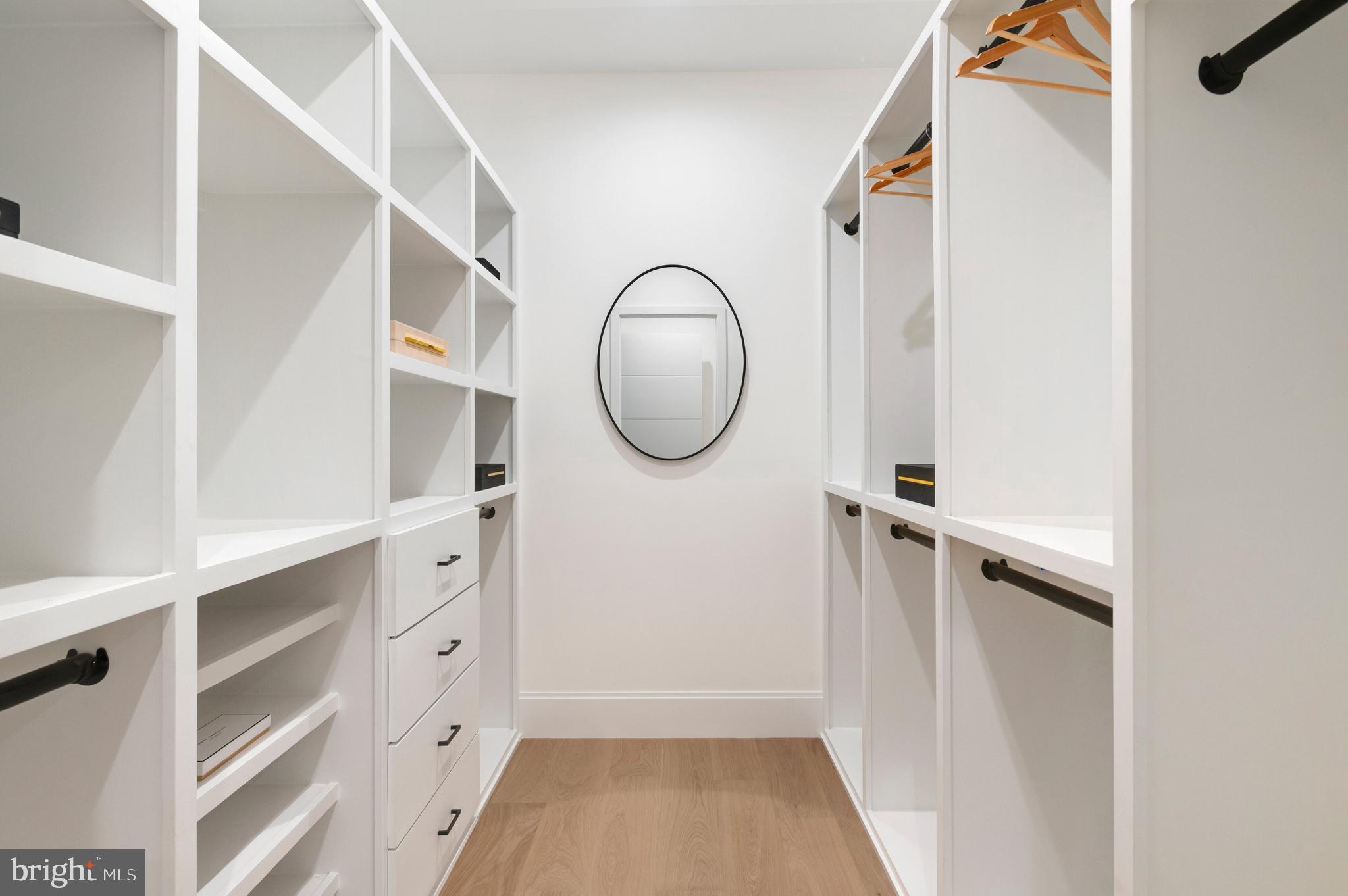 KENWOOD PARK - Residential