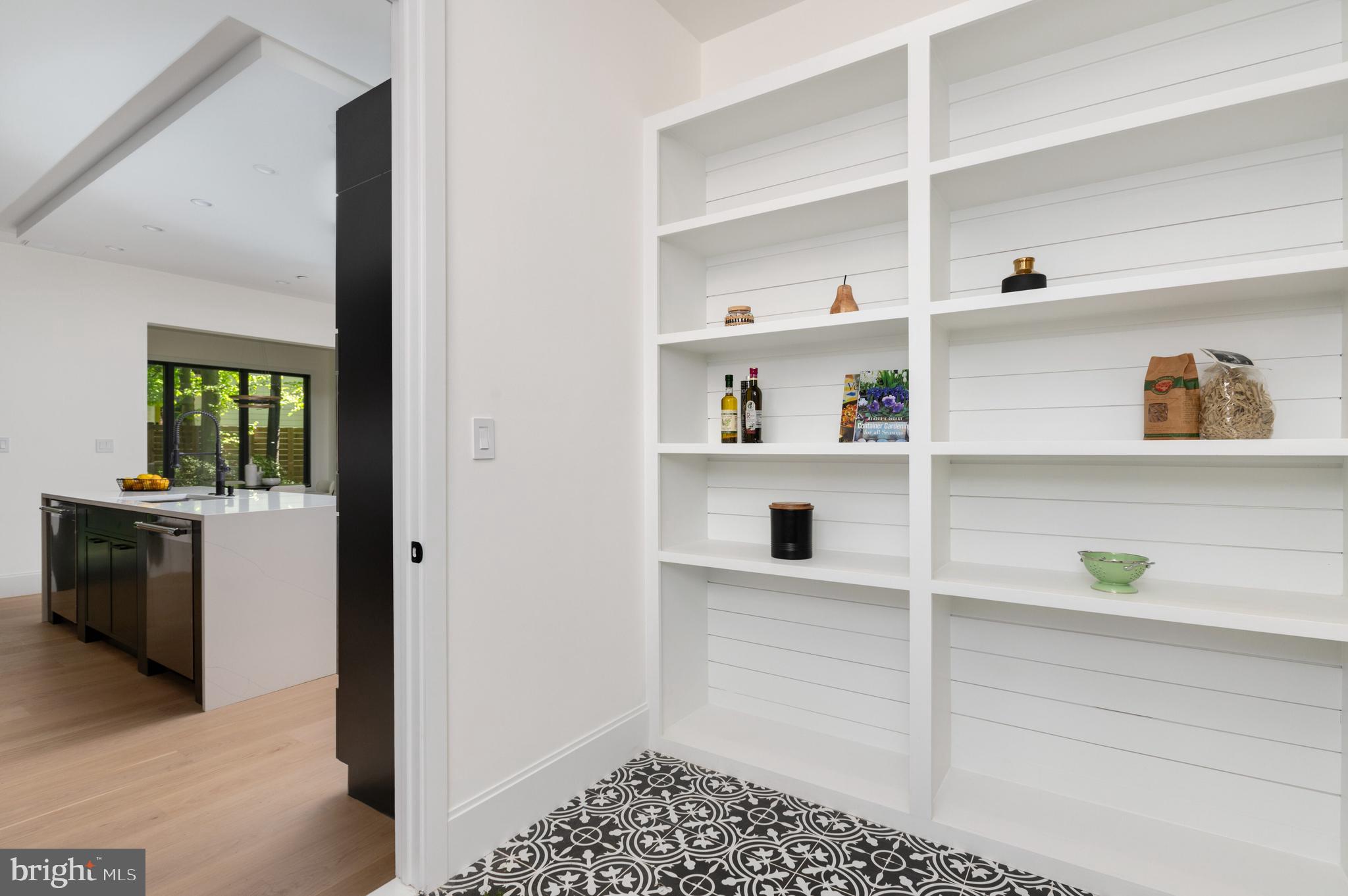 KENWOOD PARK - Residential