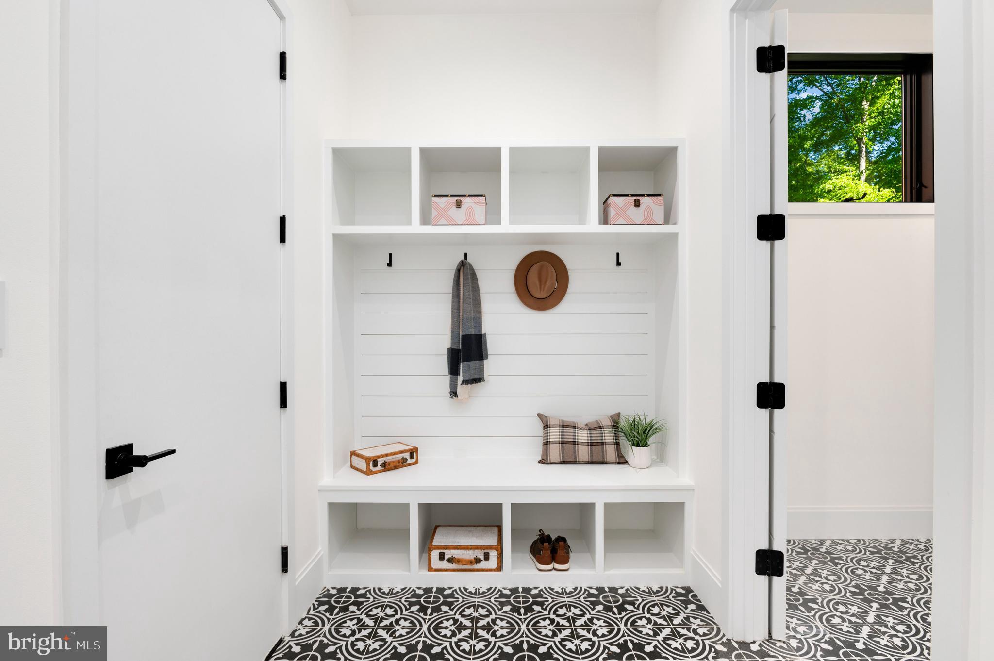 KENWOOD PARK - Residential